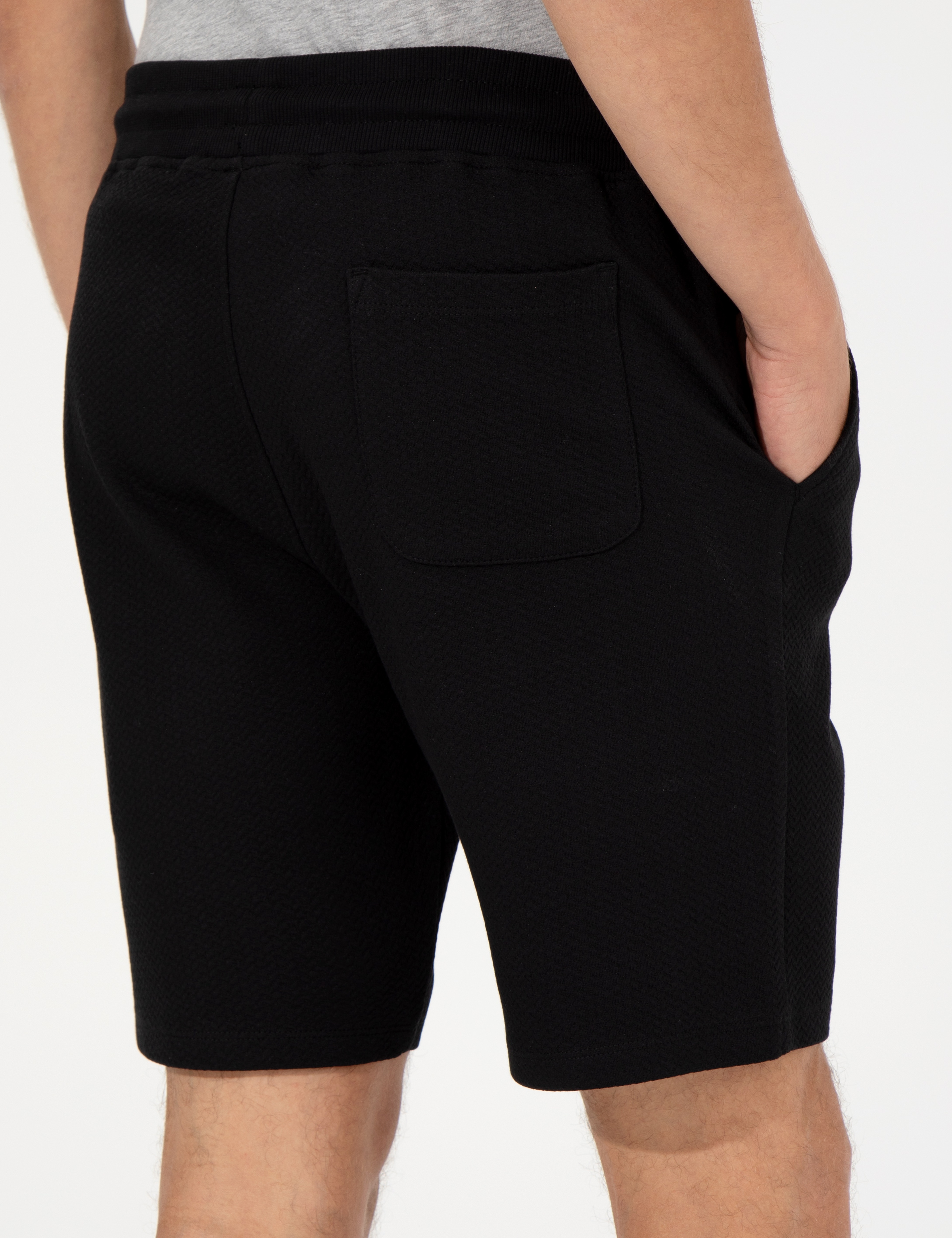 Siyah Regular Fit Örme Şort - Image 7
