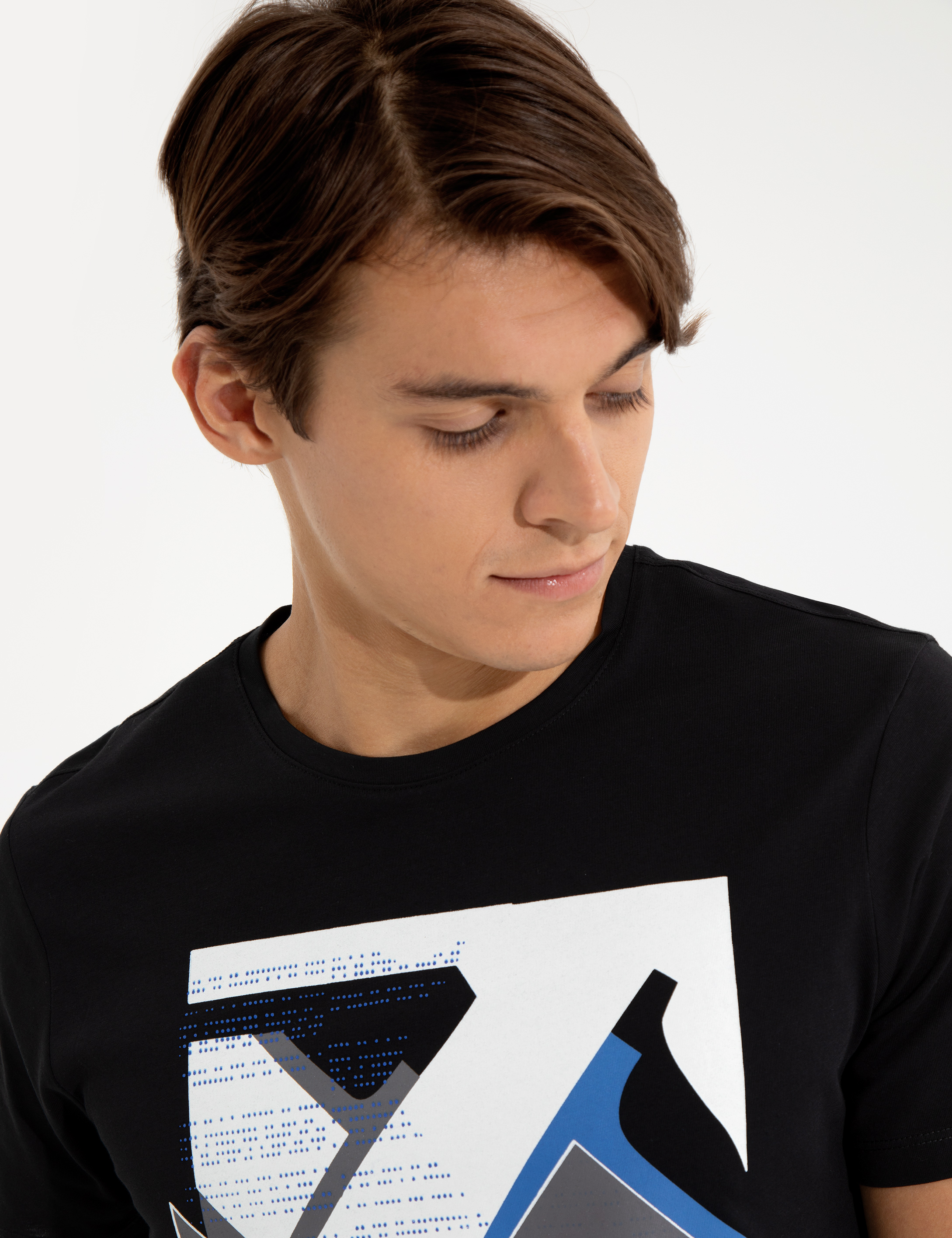 Siyah Slim Fit Bisiklet Yaka Tişört - Image 2