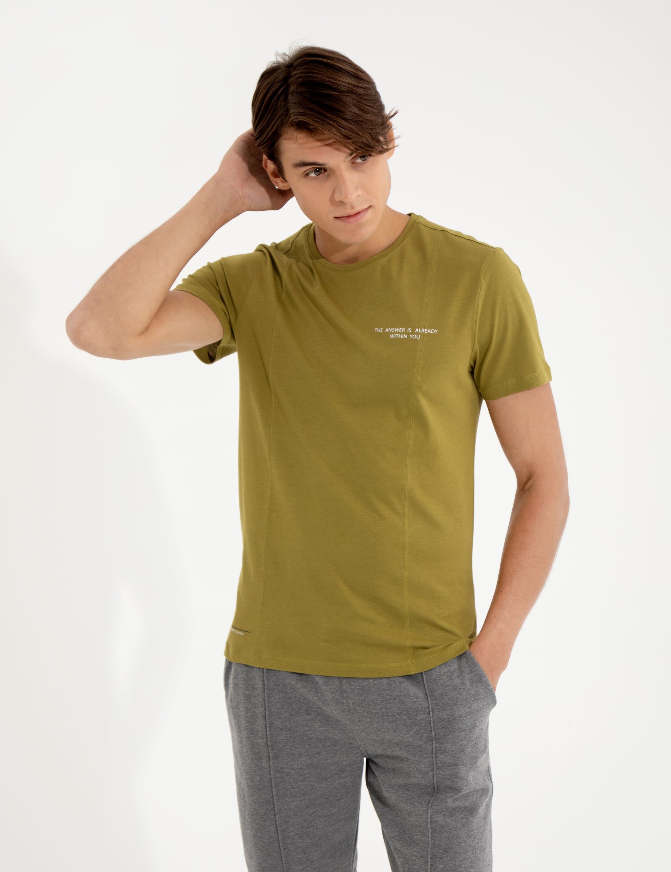 Yeşil Slim Fit Bisiklet Yaka Tişört