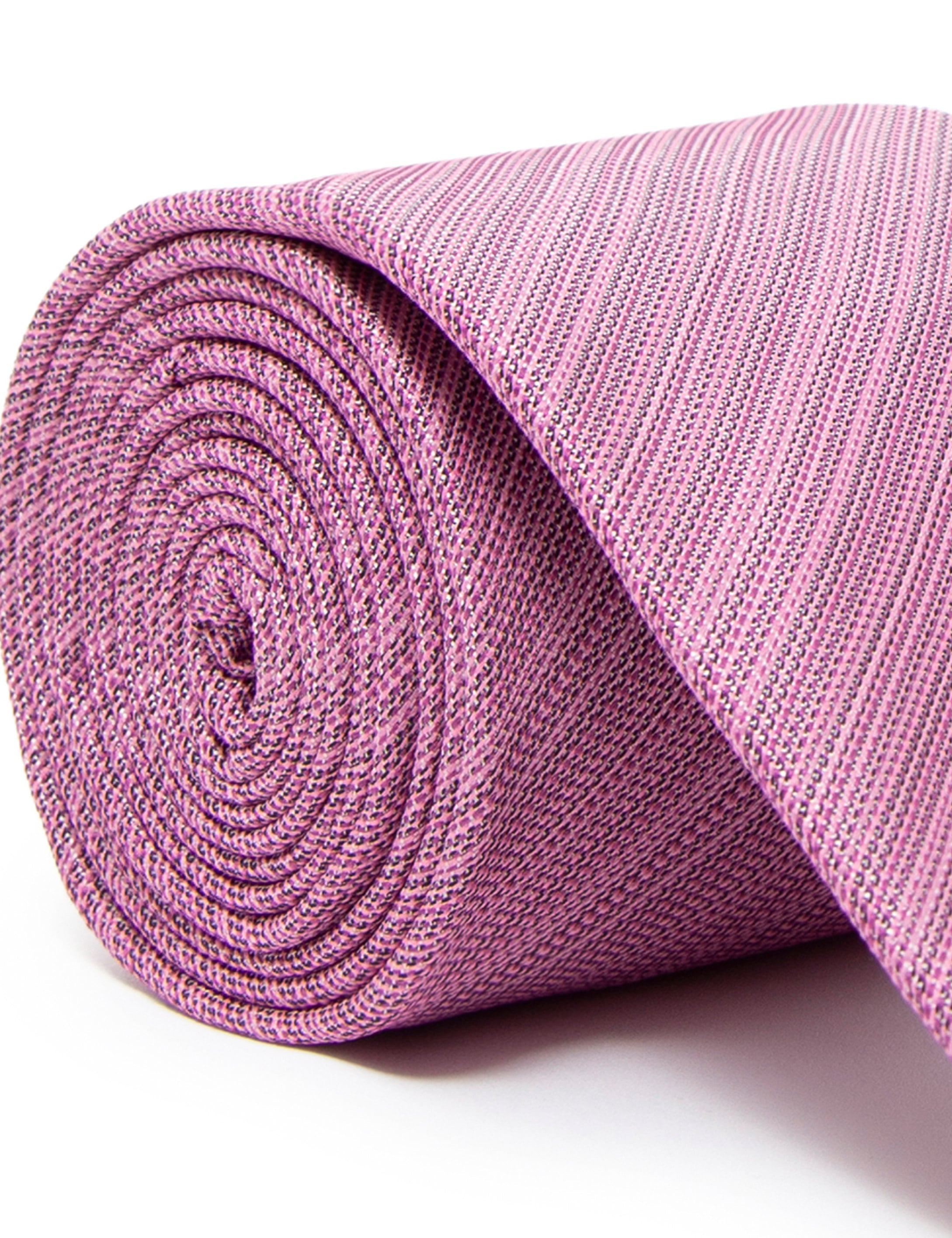 Pembe Kravat