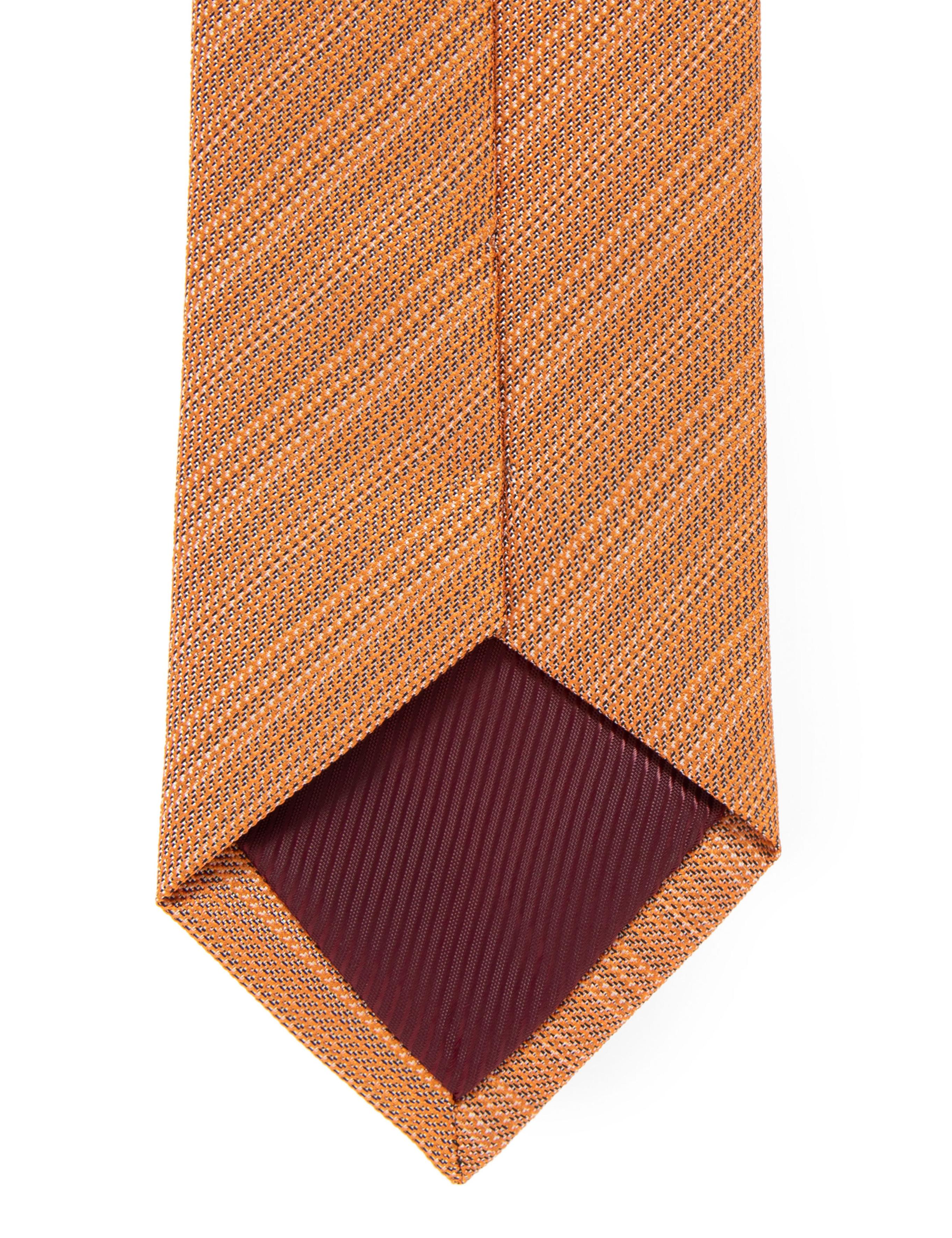 Turuncu Kravat