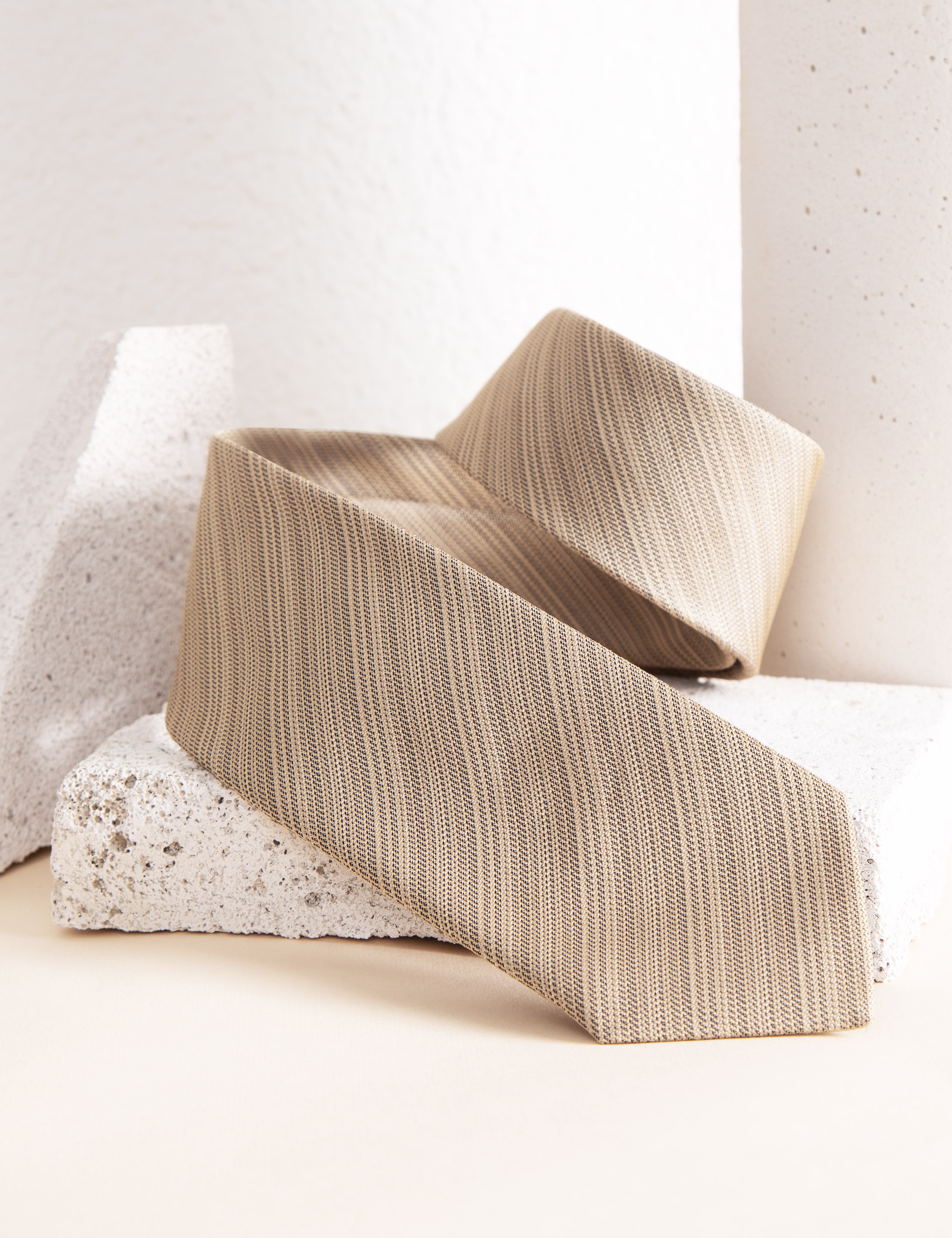 Bej Kravat - Image 1