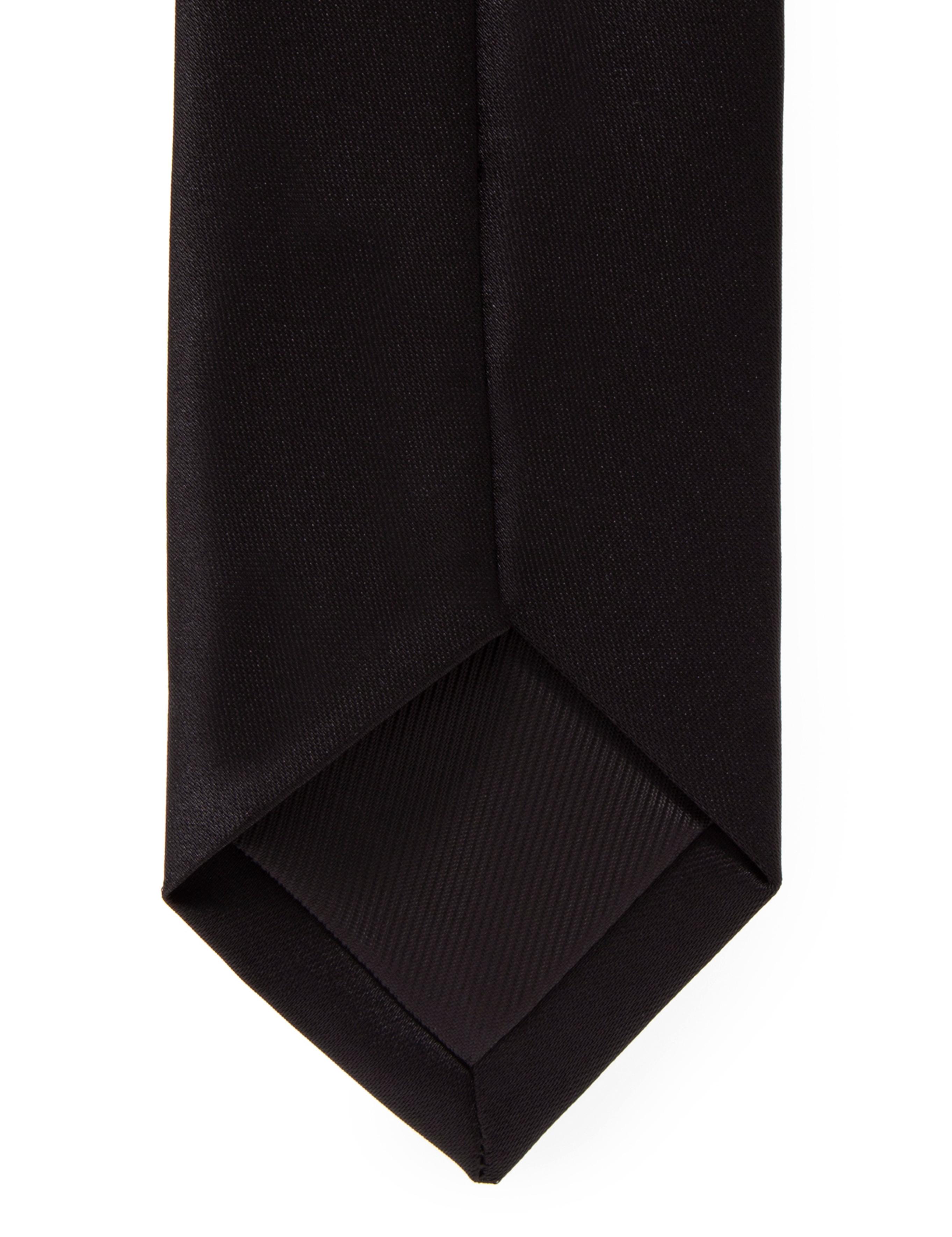 Siyah Kravat