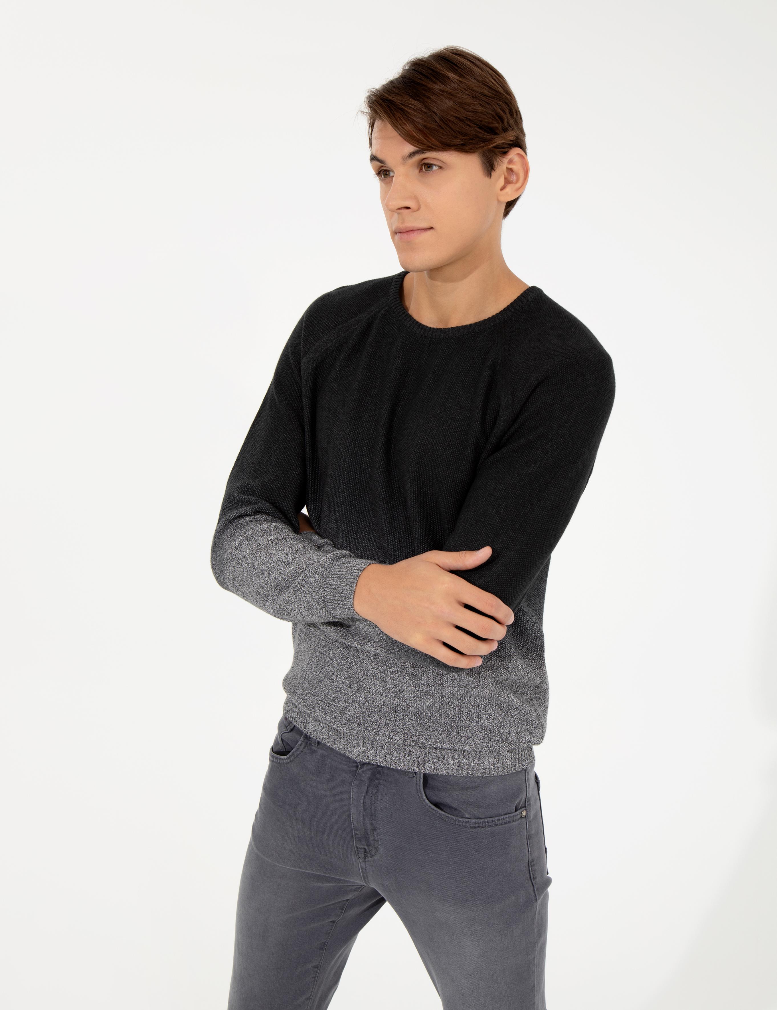 Siyah Slim Fit Bisiklet Yaka Triko Kazak