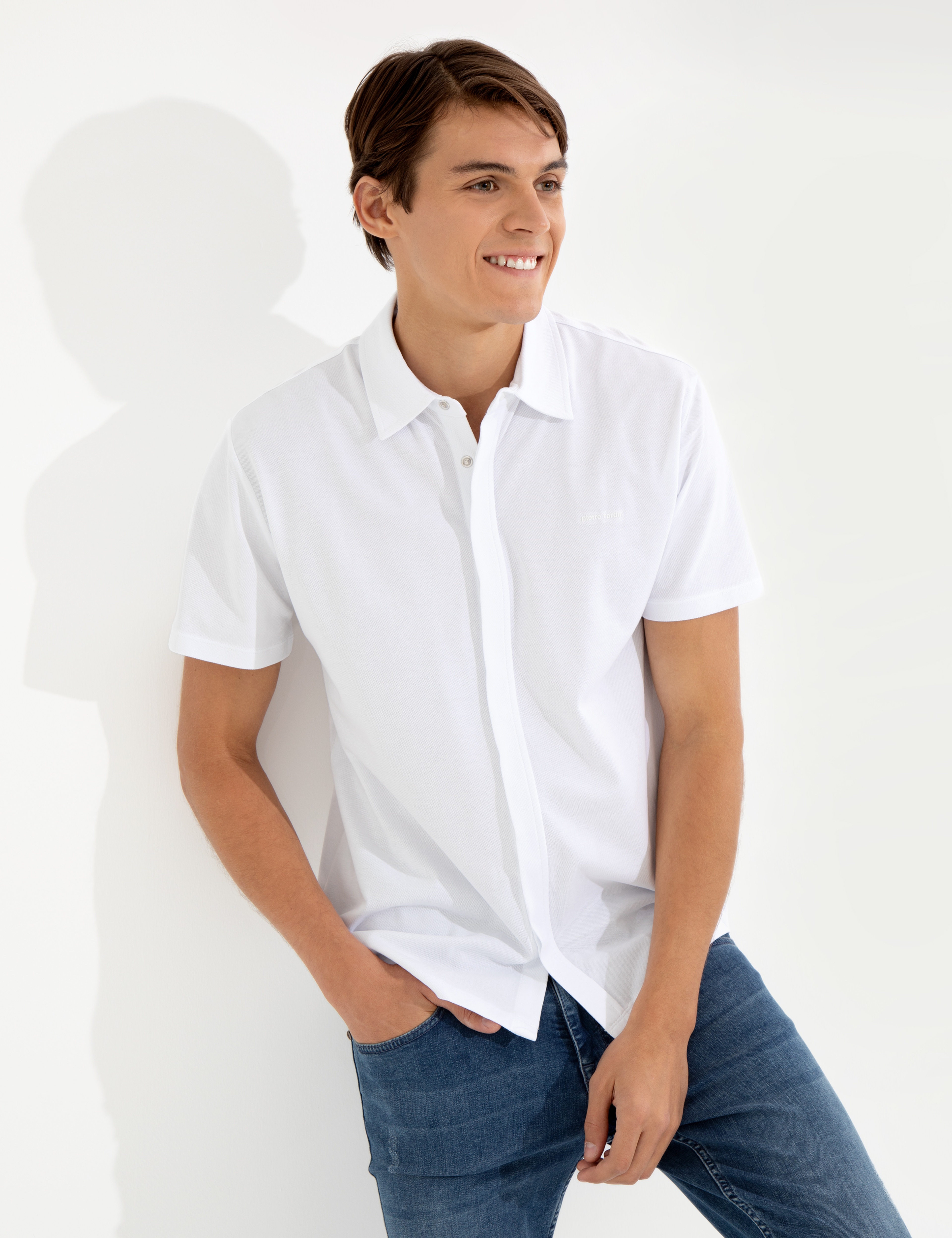 Beyaz Slim Fit Gömlek Yaka Tişört - Image 4