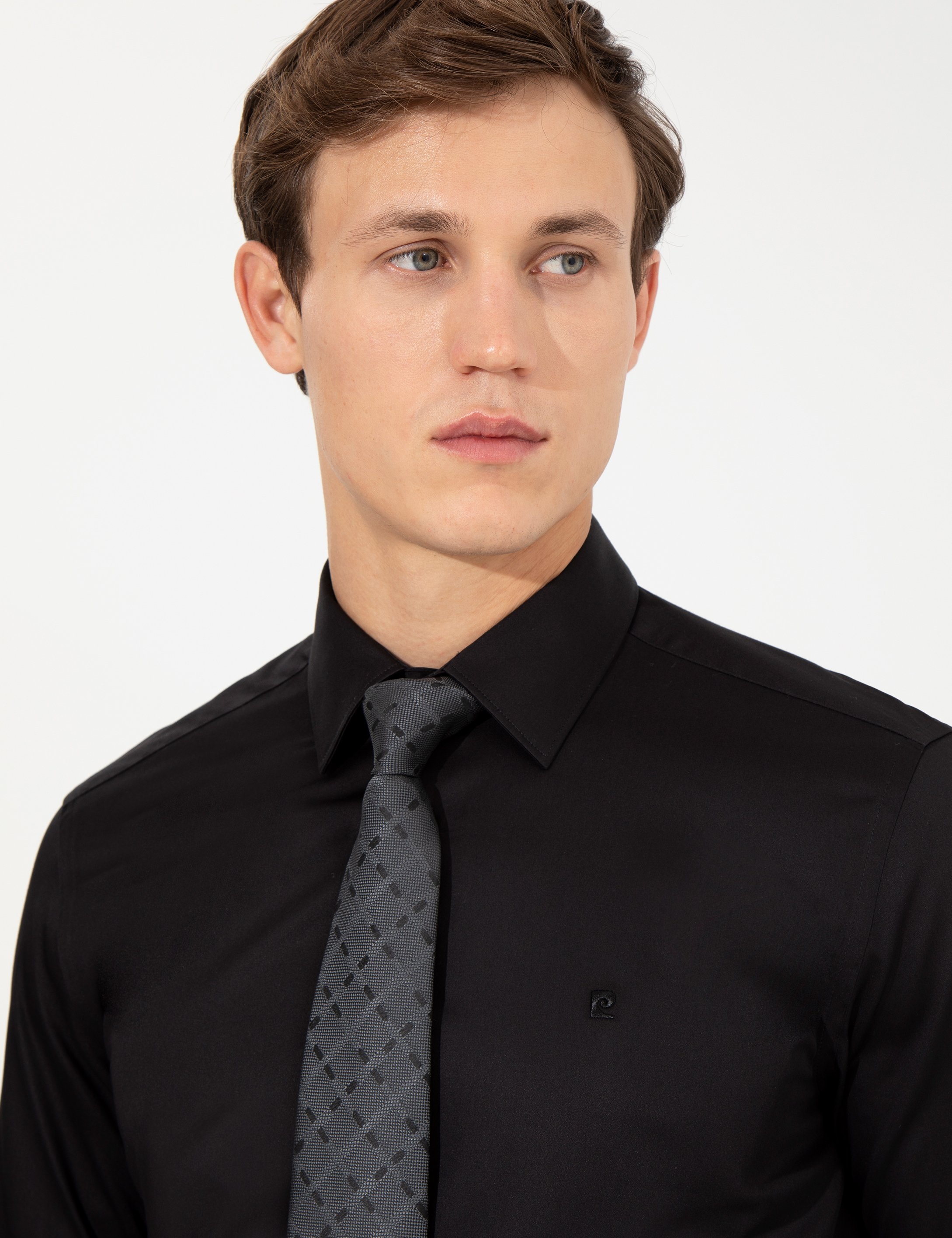 Siyah Slim Fit Uzun Kollu Klasik Gömlek - Image 2