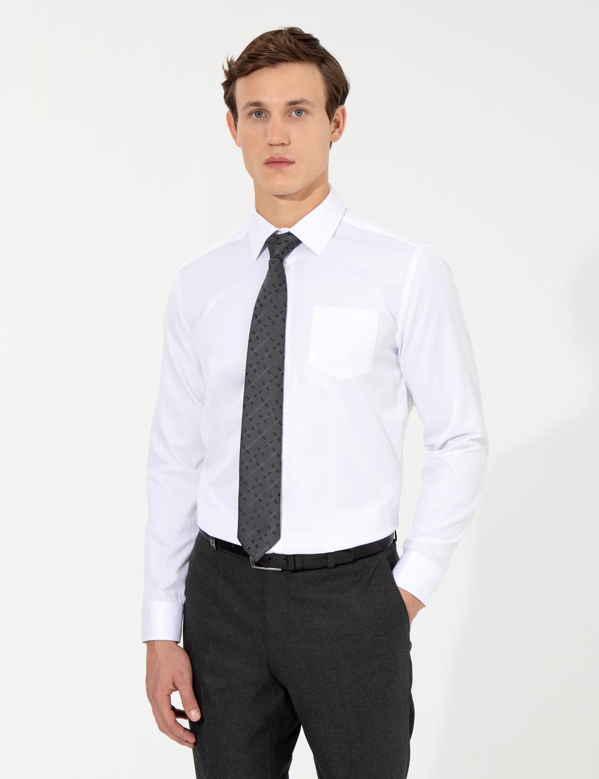 Beyaz Regular Fit Uzun Kollu Klasik Gömlek