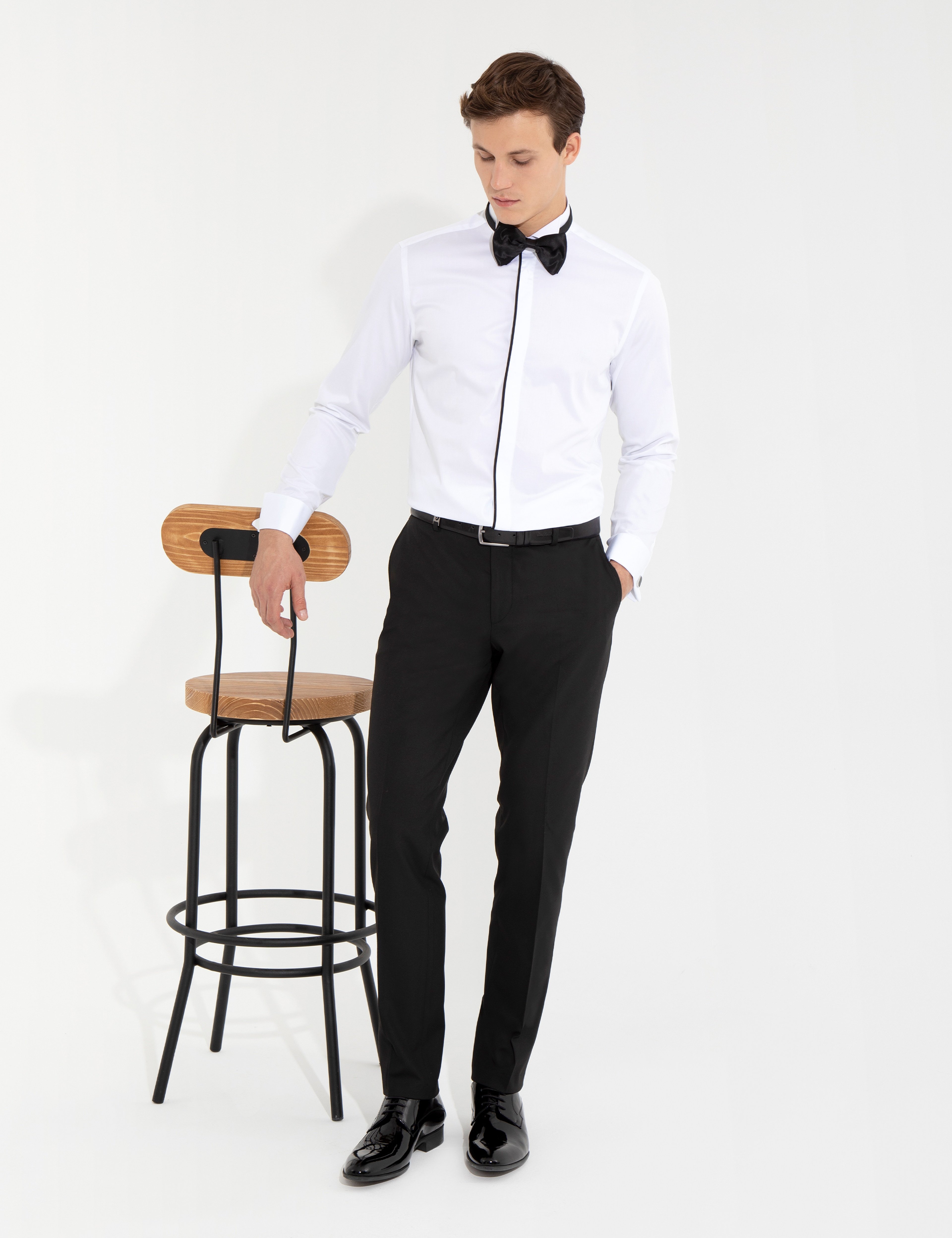 Beyaz Slim Fit Smokin Gömlek - Image 2
