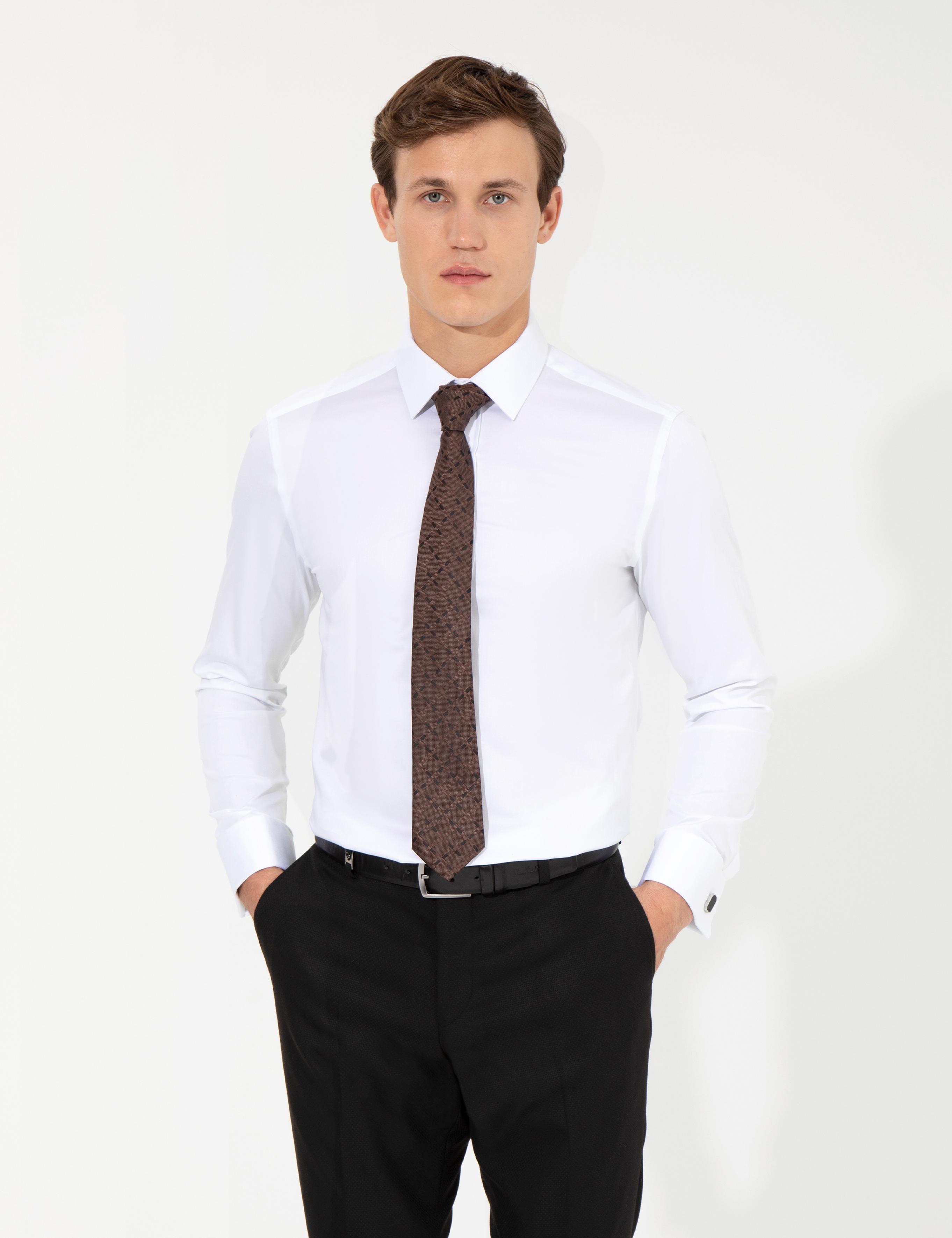 Beyaz Slim Fit Uzun Kollu Klasik Gömlek