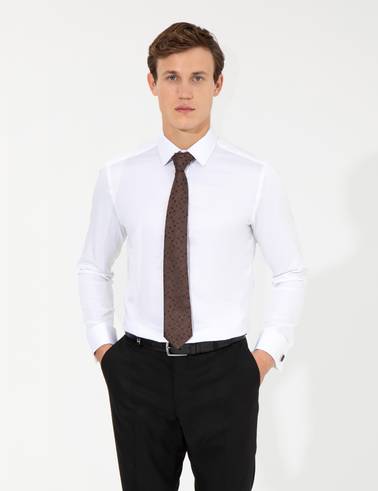 Beyaz Slim Fit Uzun Kollu Klasik Gömlek