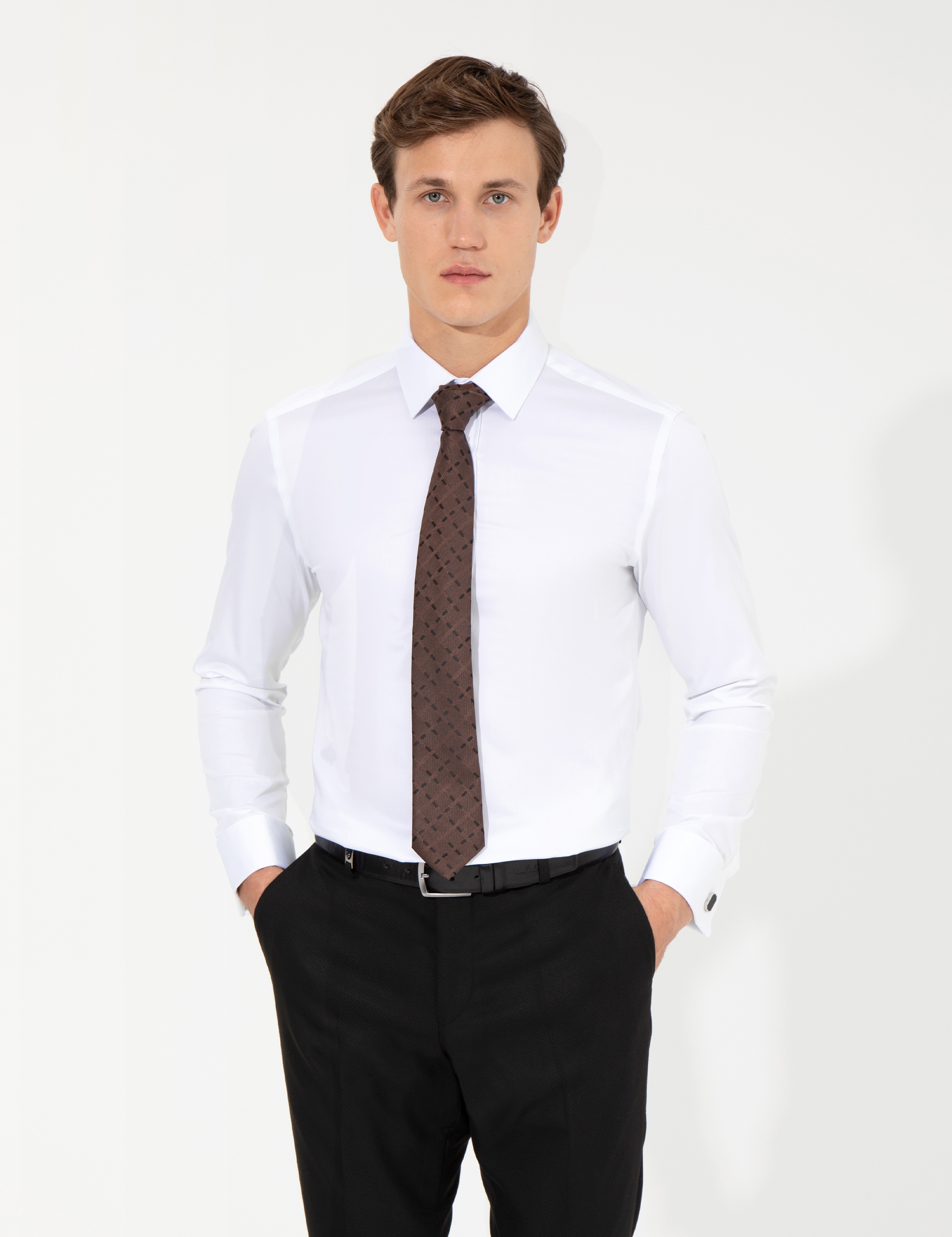 Beyaz Slim Fit Uzun Kollu Klasik Gömlek - Image 3
