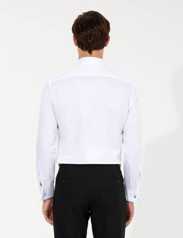 Beyaz Slim Fit Uzun Kollu Klasik Gömlek