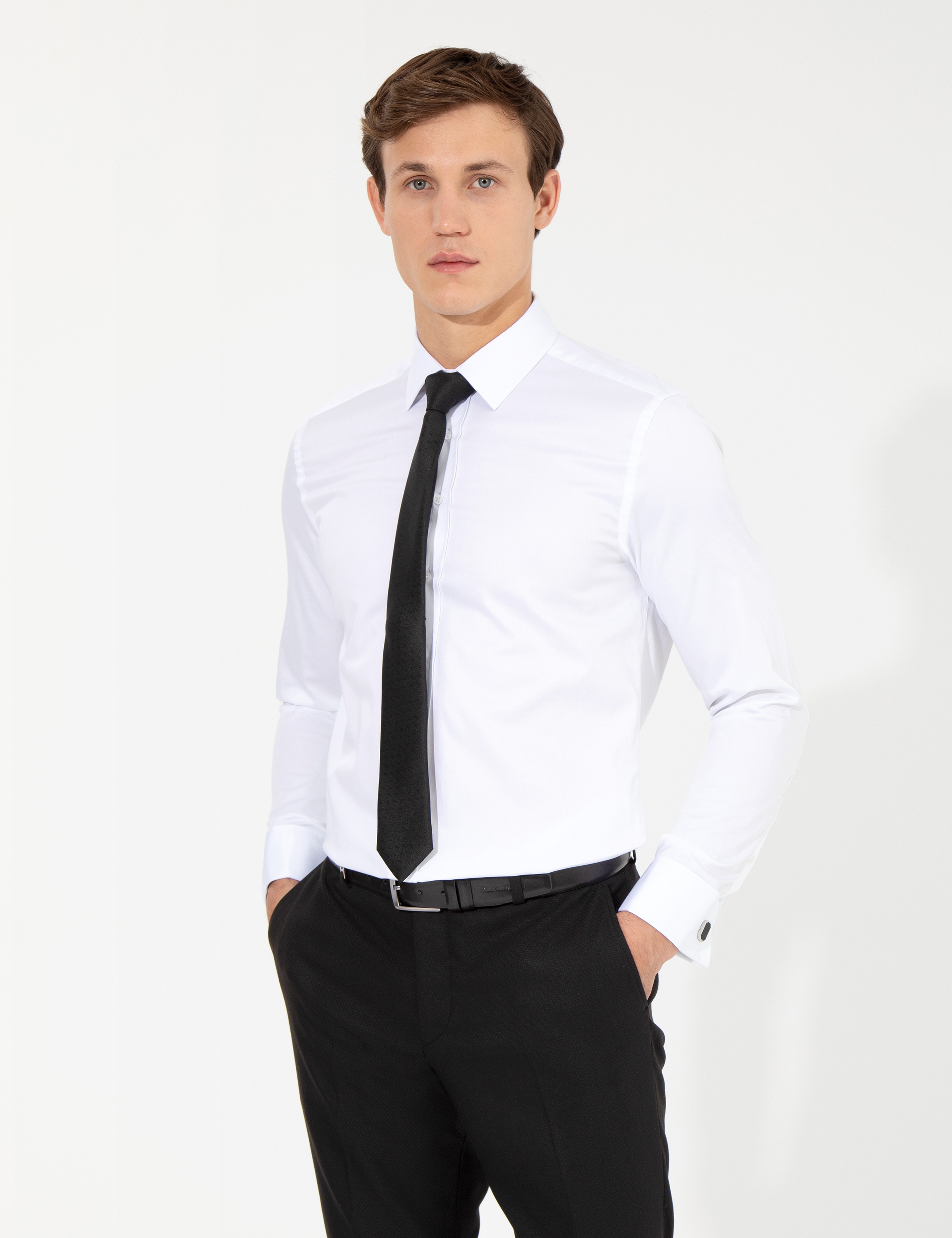Beyaz Slim Fit Uzun Kollu Klasik Gömlek - Image 3