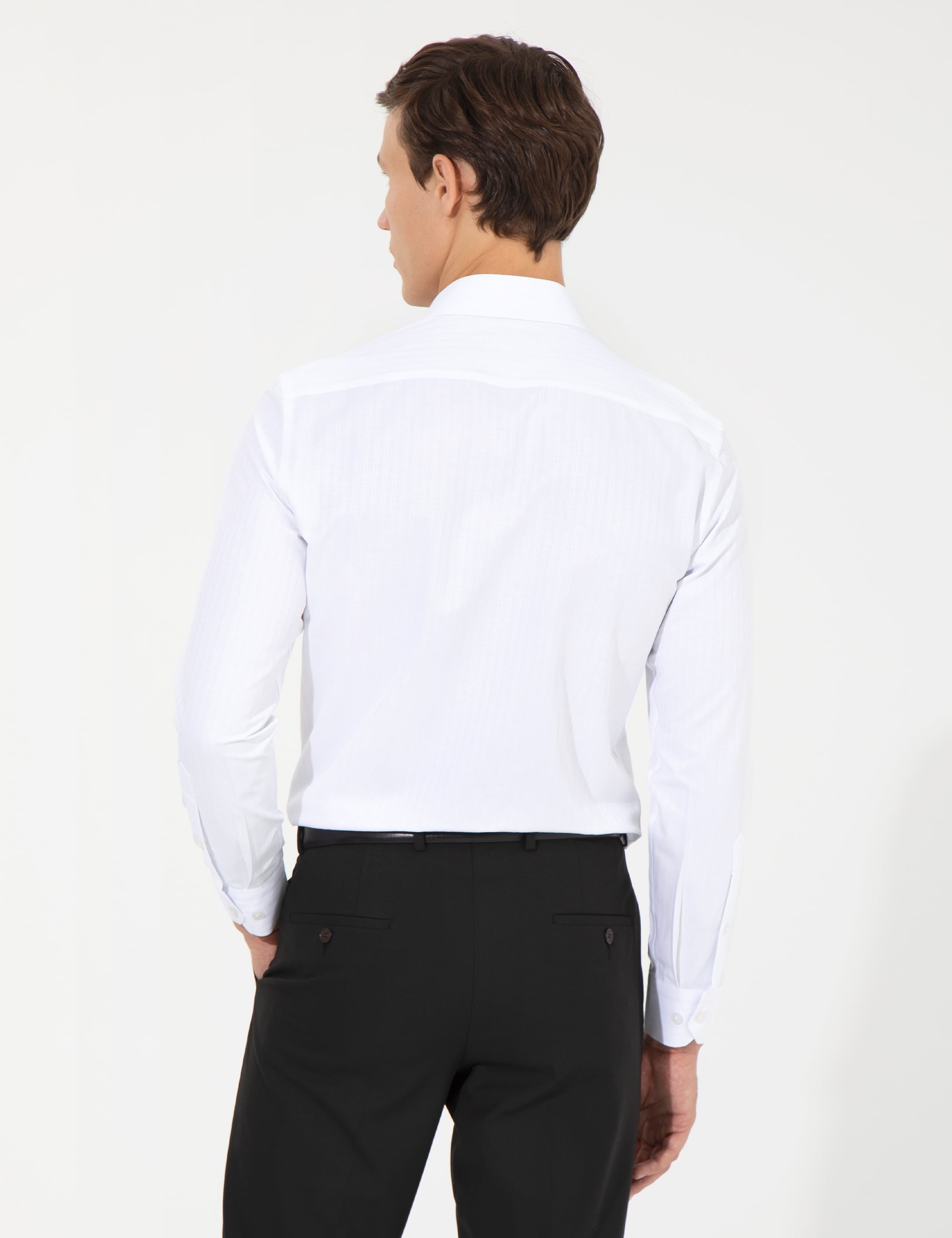 Beyaz Slim Fit Armürlü Klasik Gömlek