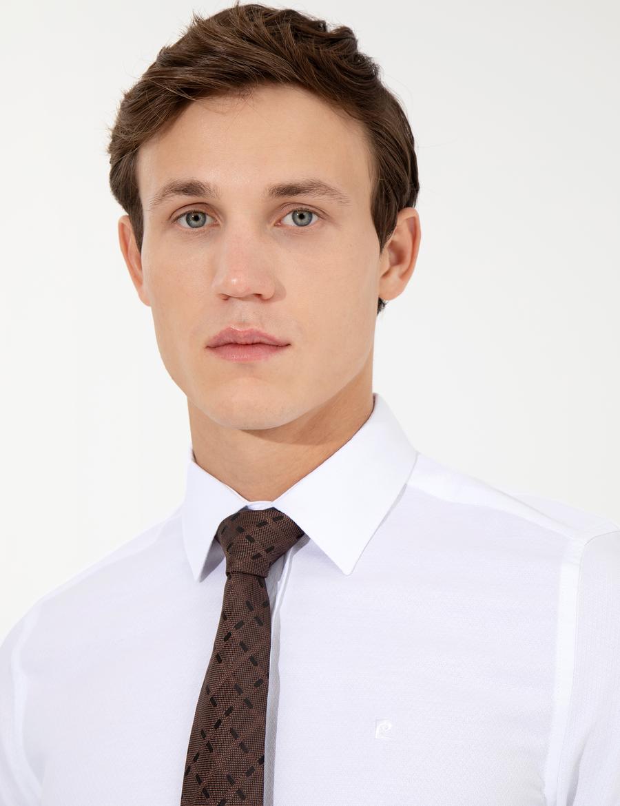 Beyaz Slim Fit Armürlü Uzun Kollu Gömlek