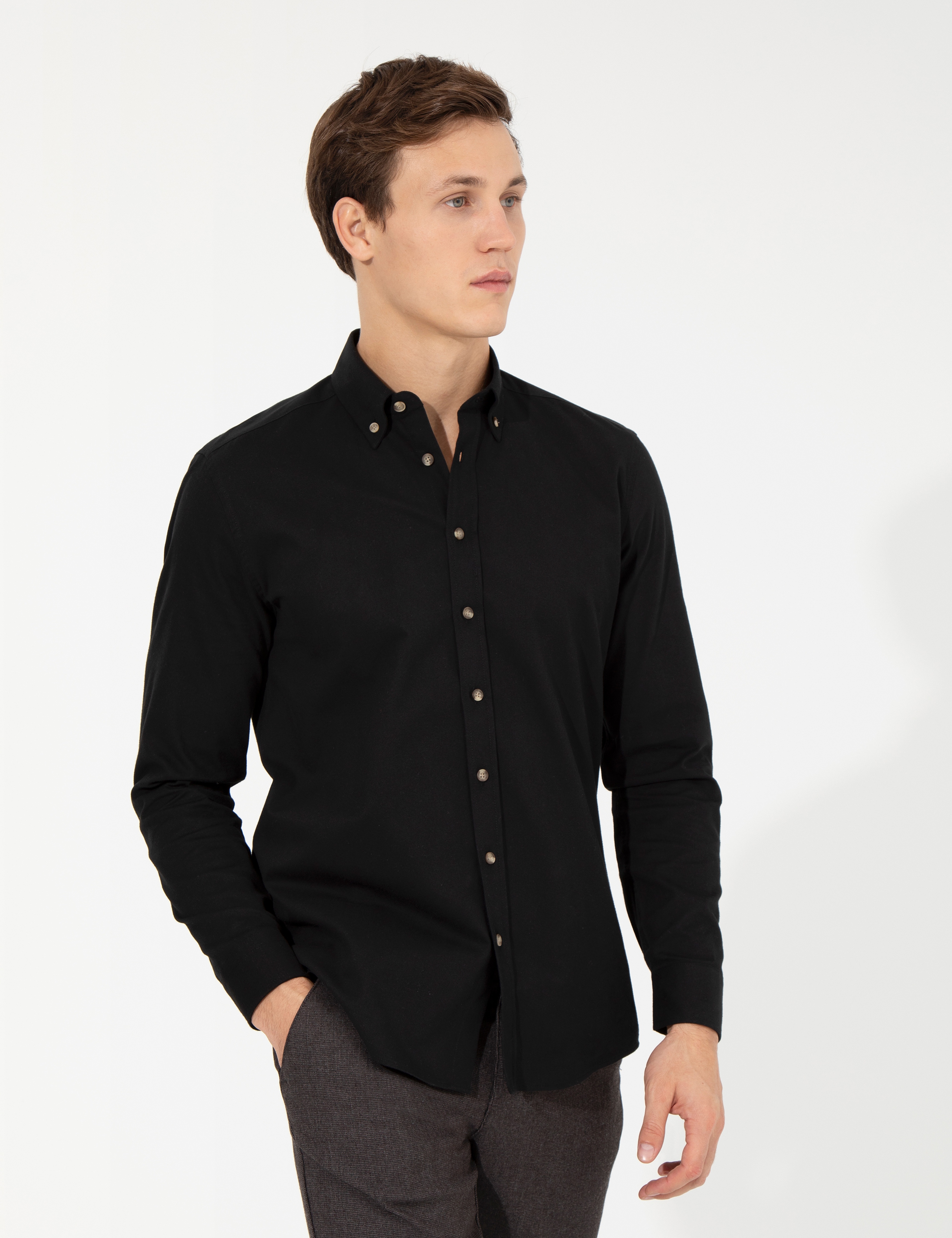 Siyah Regular Fit Uzun Kollu Gömlek - Image 1