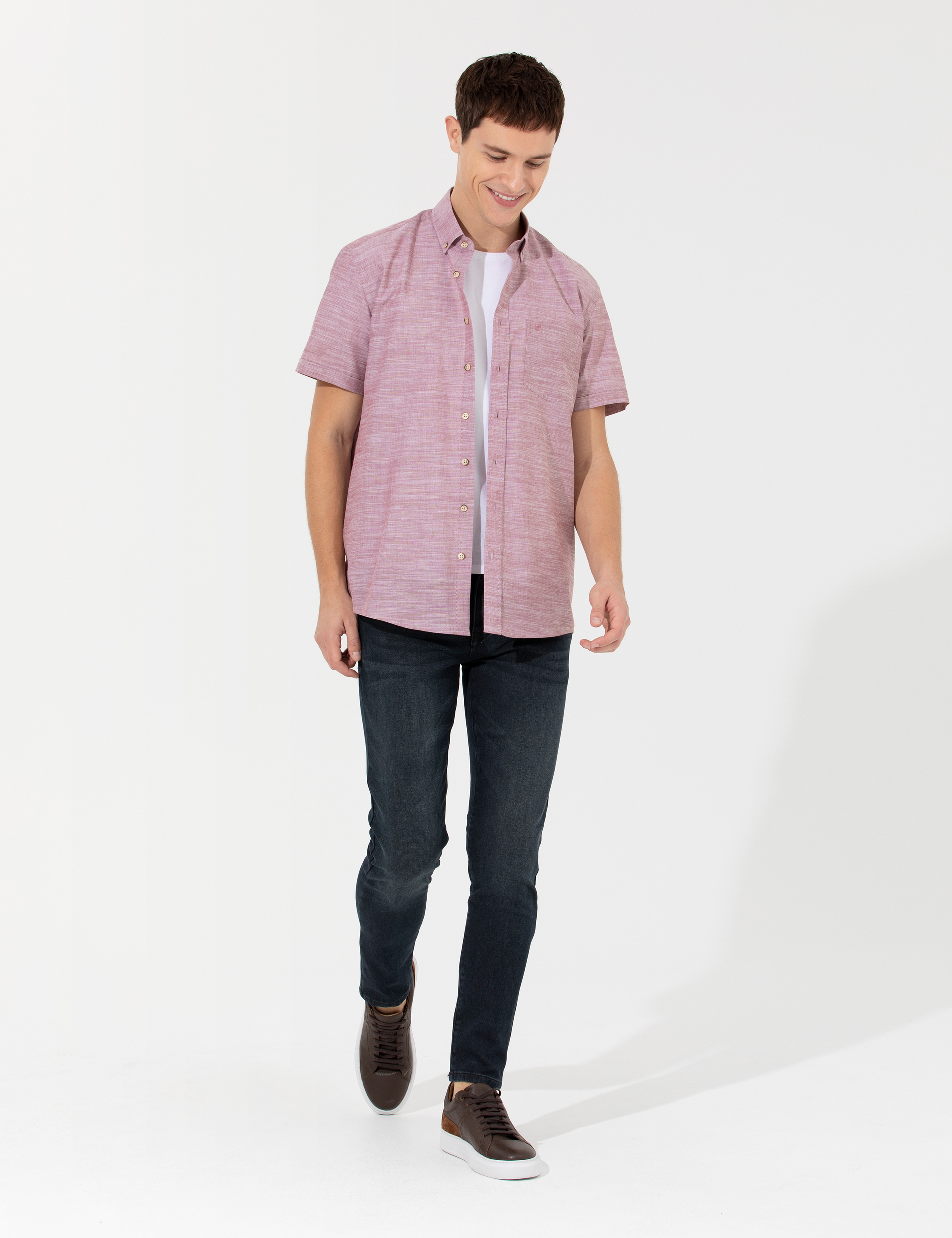 Bordo Keten Görünümlü Regular Fit Kısa Kollu Gömlek - Image 4