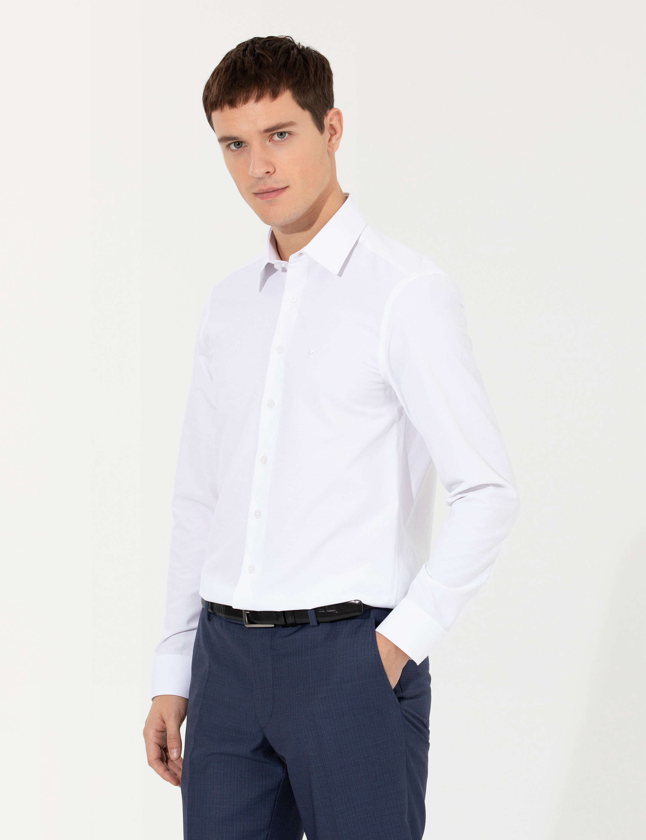 Beyaz Slim Fit Uzun Kollu Gömlek