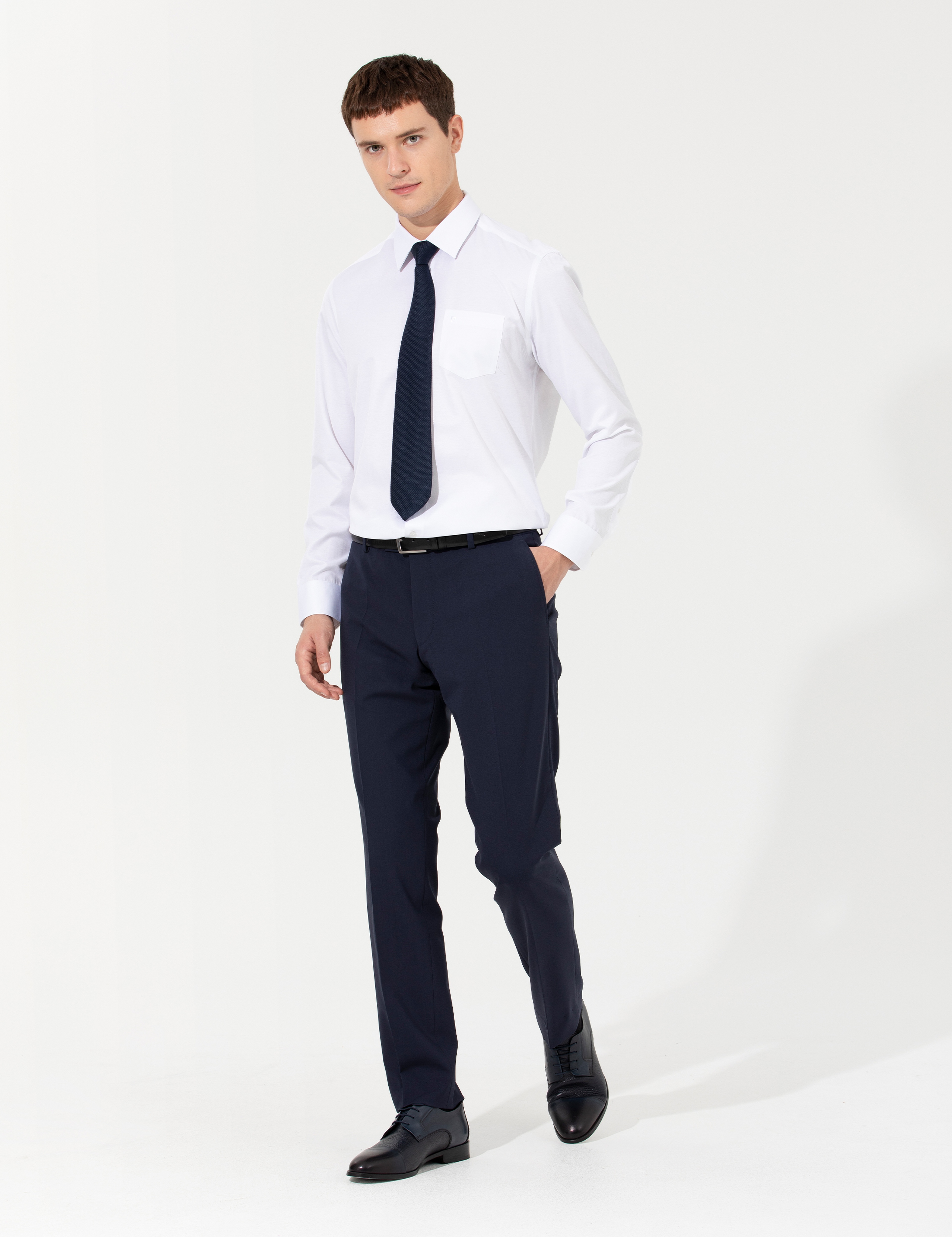 Beyaz Regular Fit Uzun Kollu Basic Gömlek - Image 4