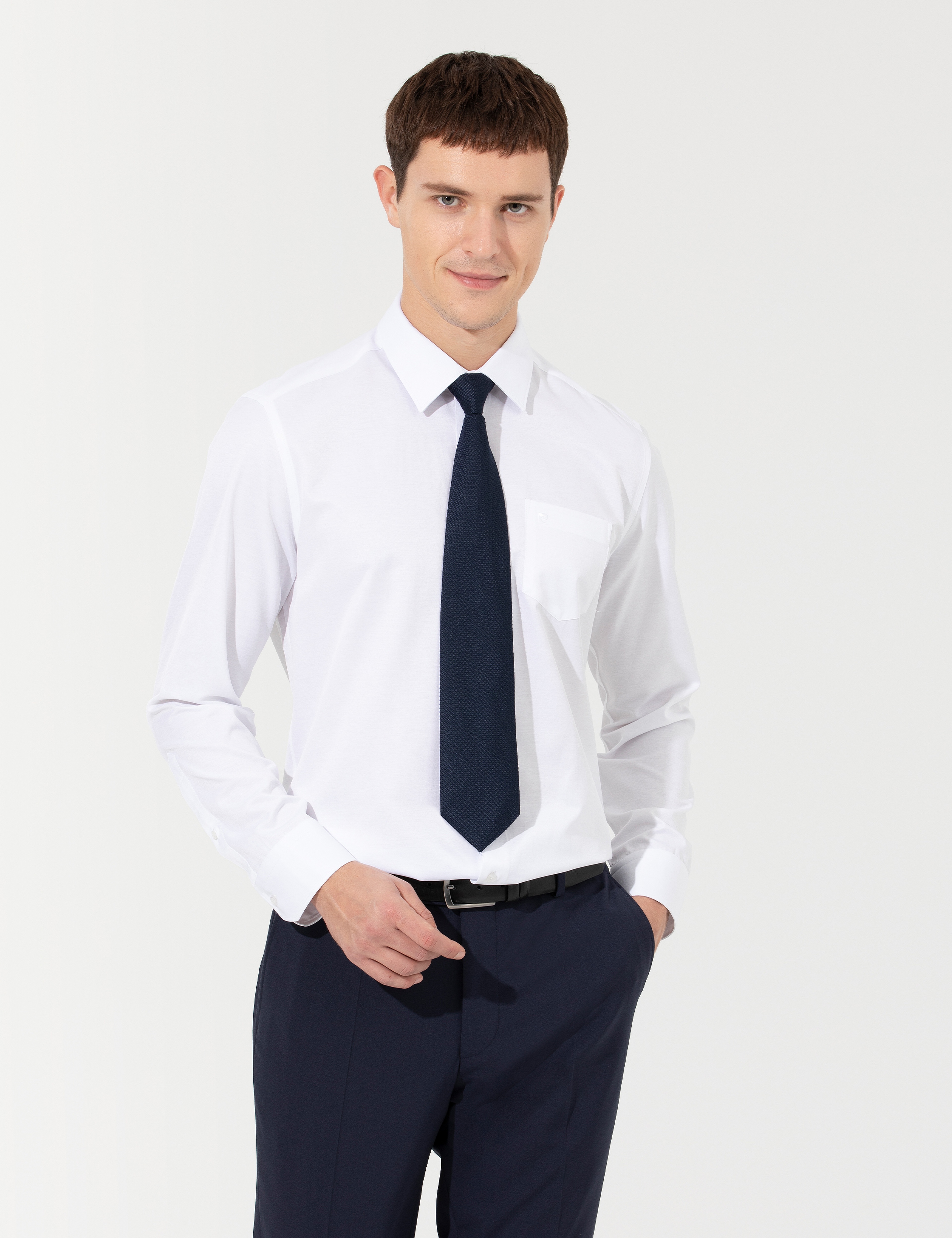Beyaz Regular Fit Uzun Kollu Basic Gömlek