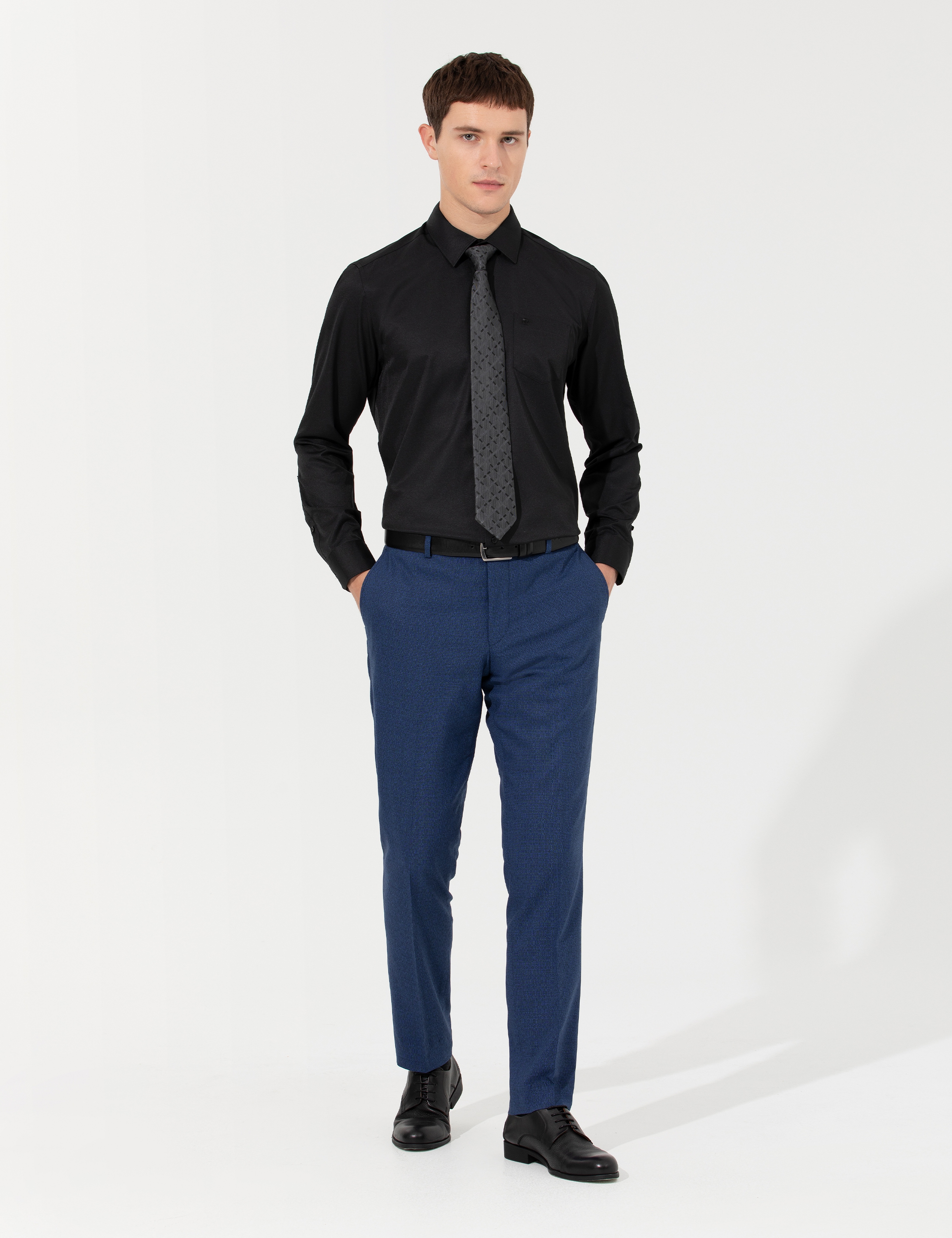 Siyah Regular Fit Uzun Kollu Basic Gömlek