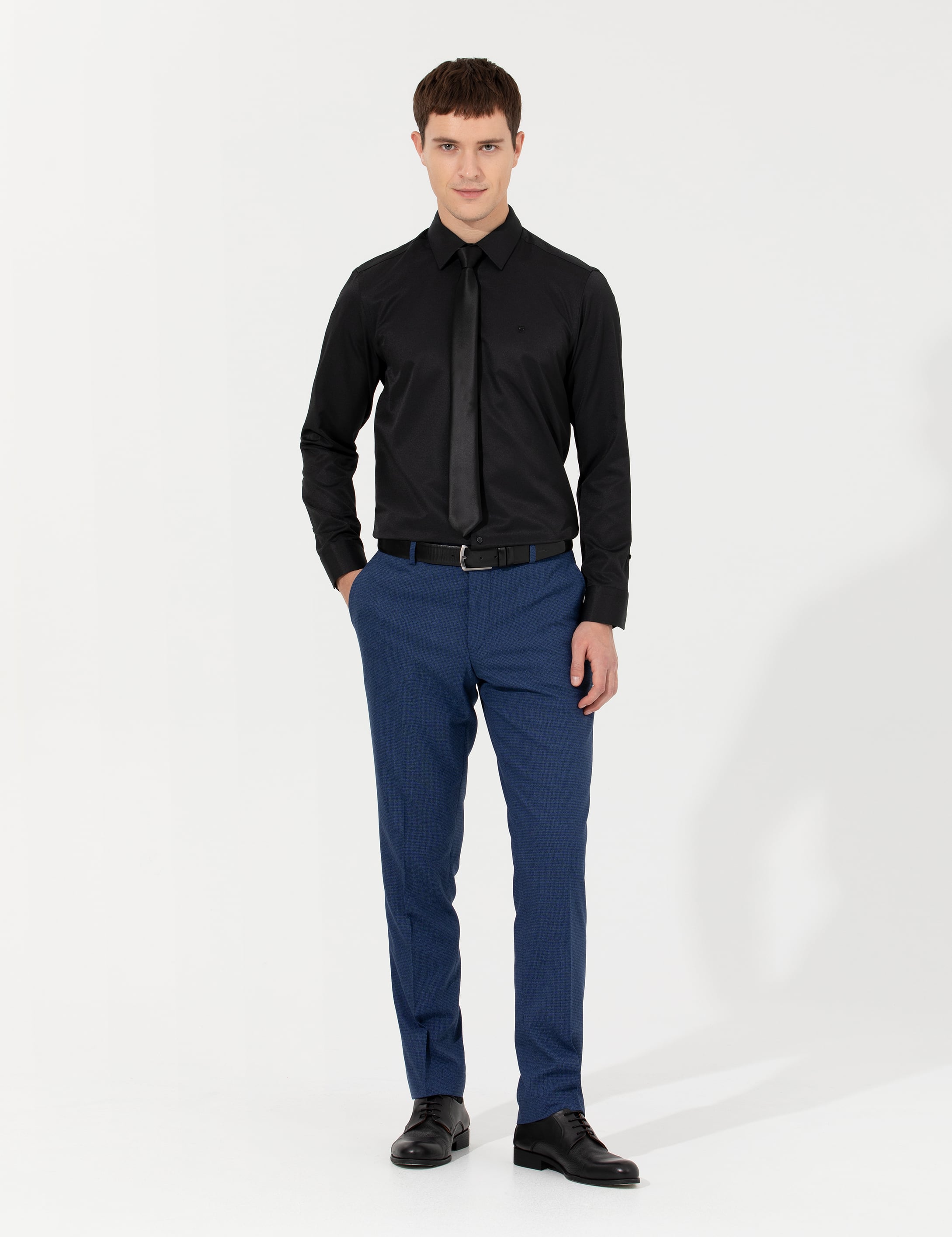 Siyah Slim Fit Uzun Kollu Basic Gömlek
