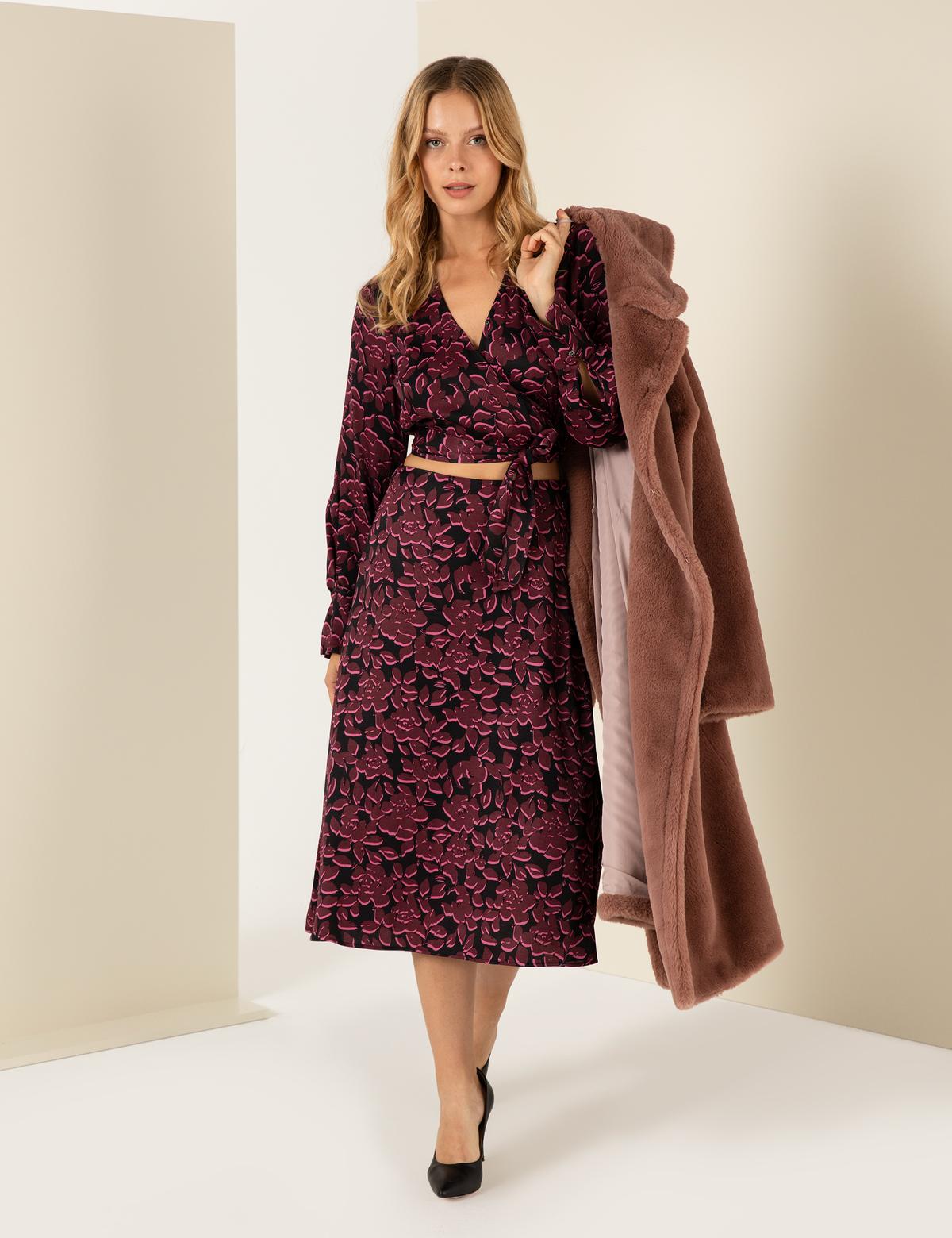 Siyah Desenli Crop Top Bluz - 50254657024