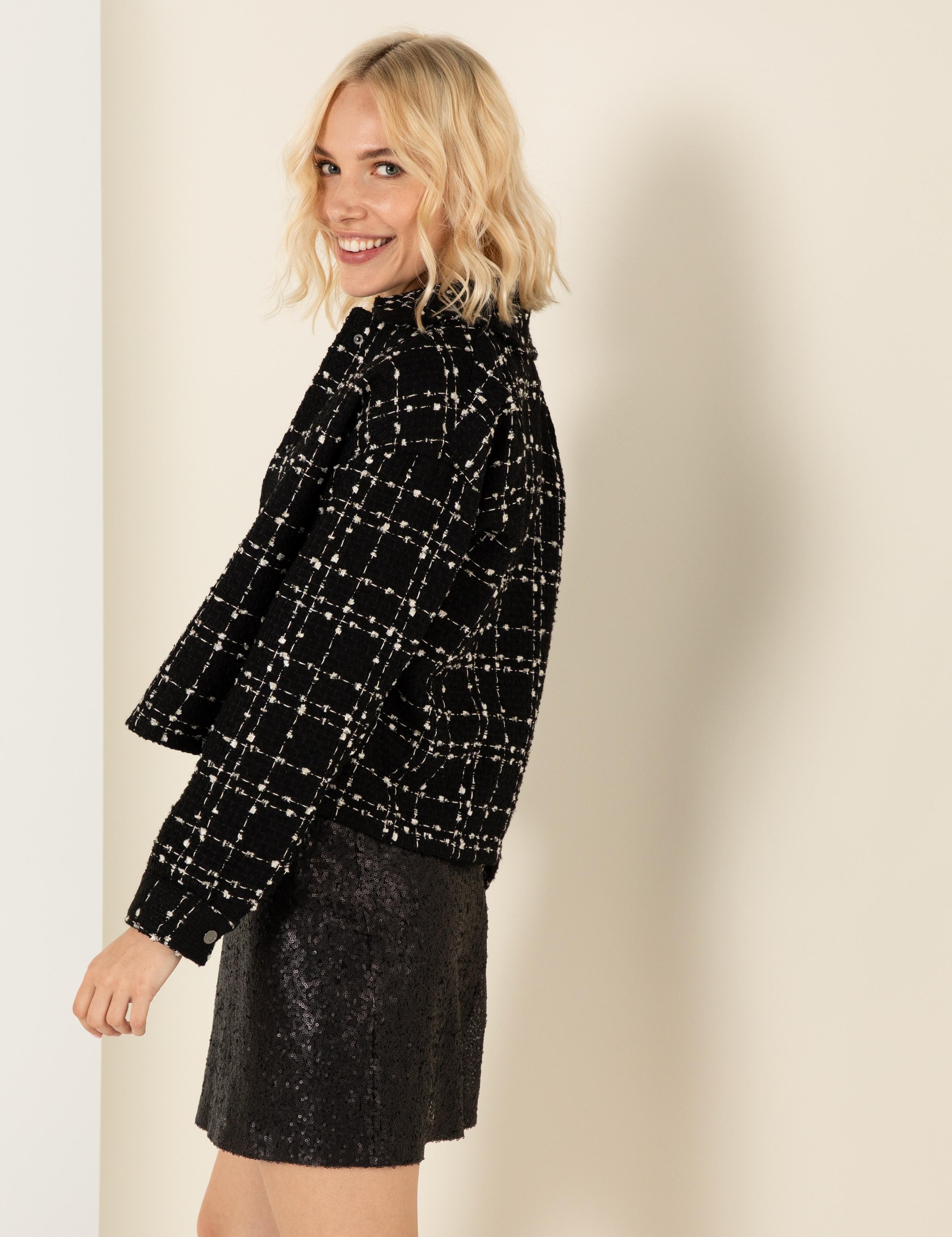 Siyah Crop Tüvit Ceket