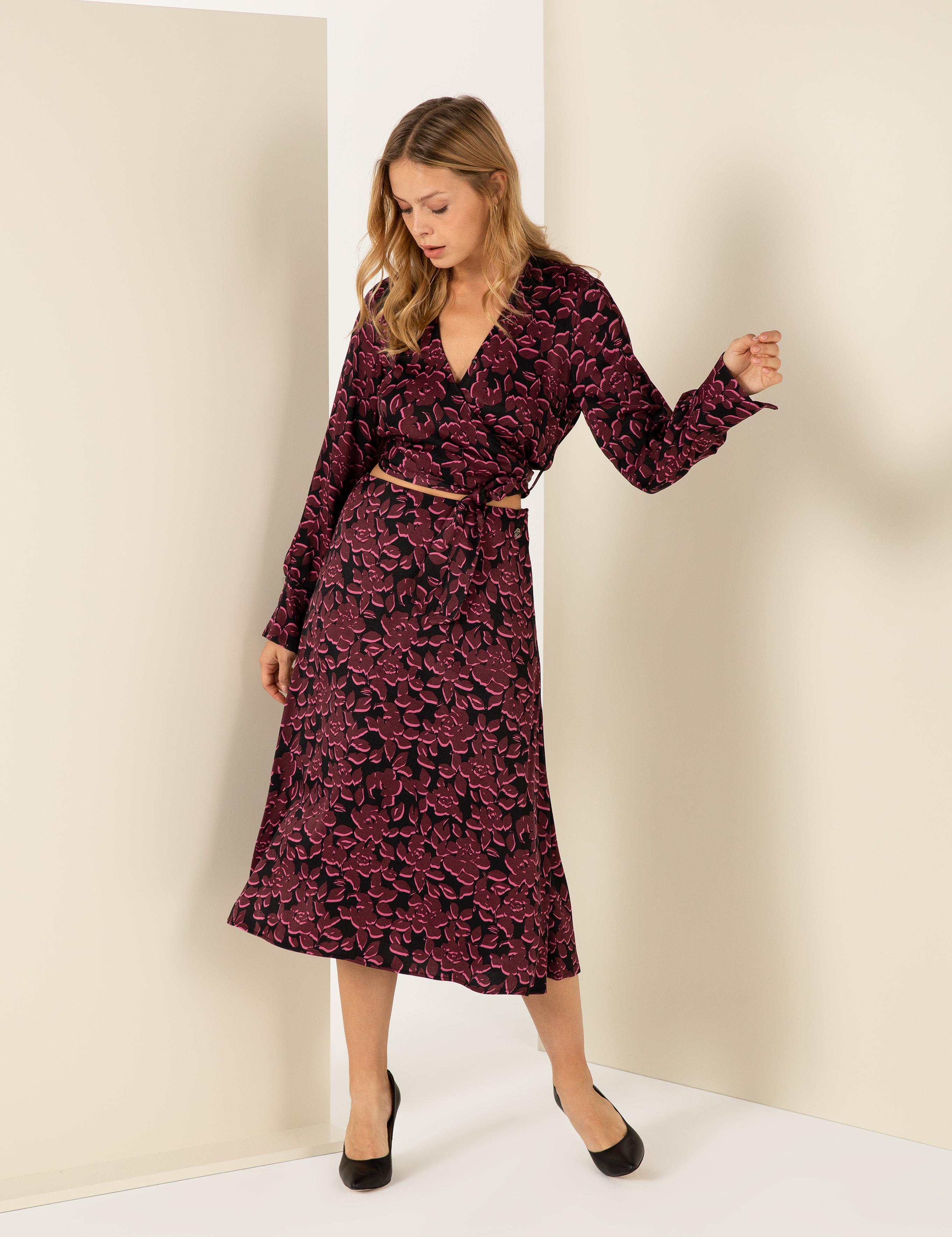 Siyah A Kesim Dokuma Etek