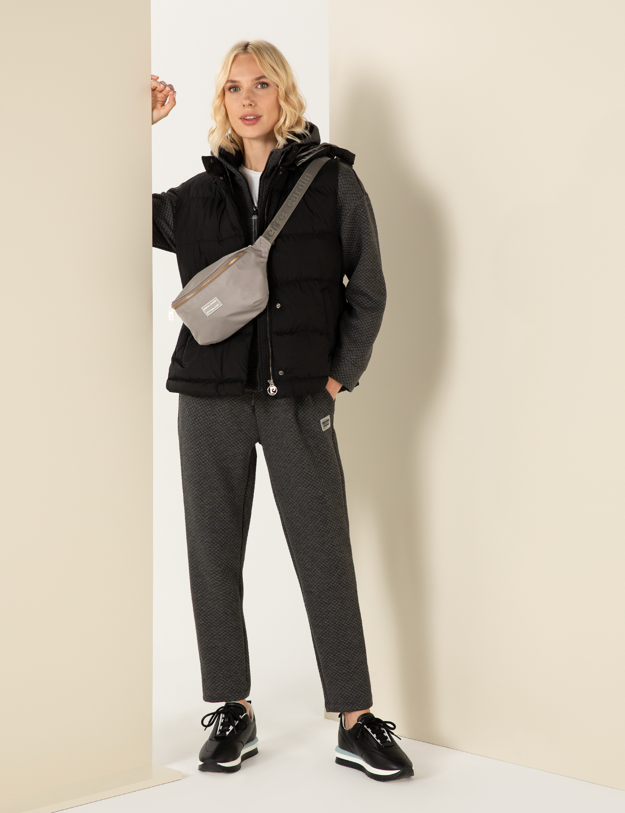 Siyah Comfort Fit Yelek - Image 2