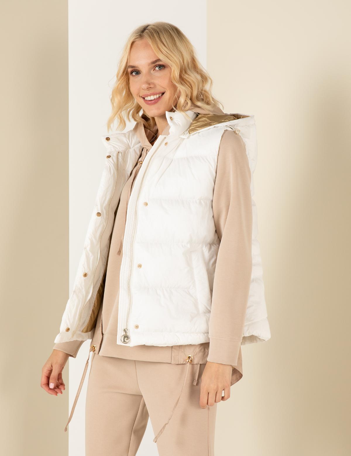 Beyaz Comfort Fit Yelek - 50260224012