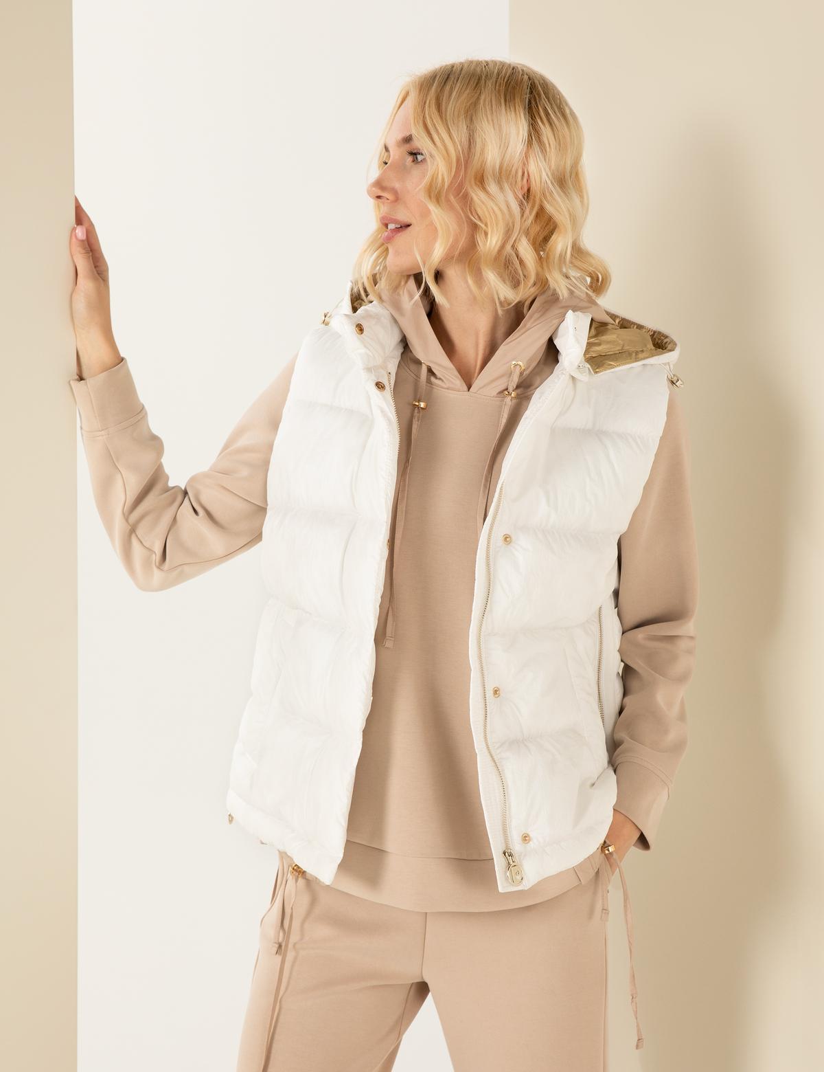 Beyaz Comfort Fit Yelek - 50260224012