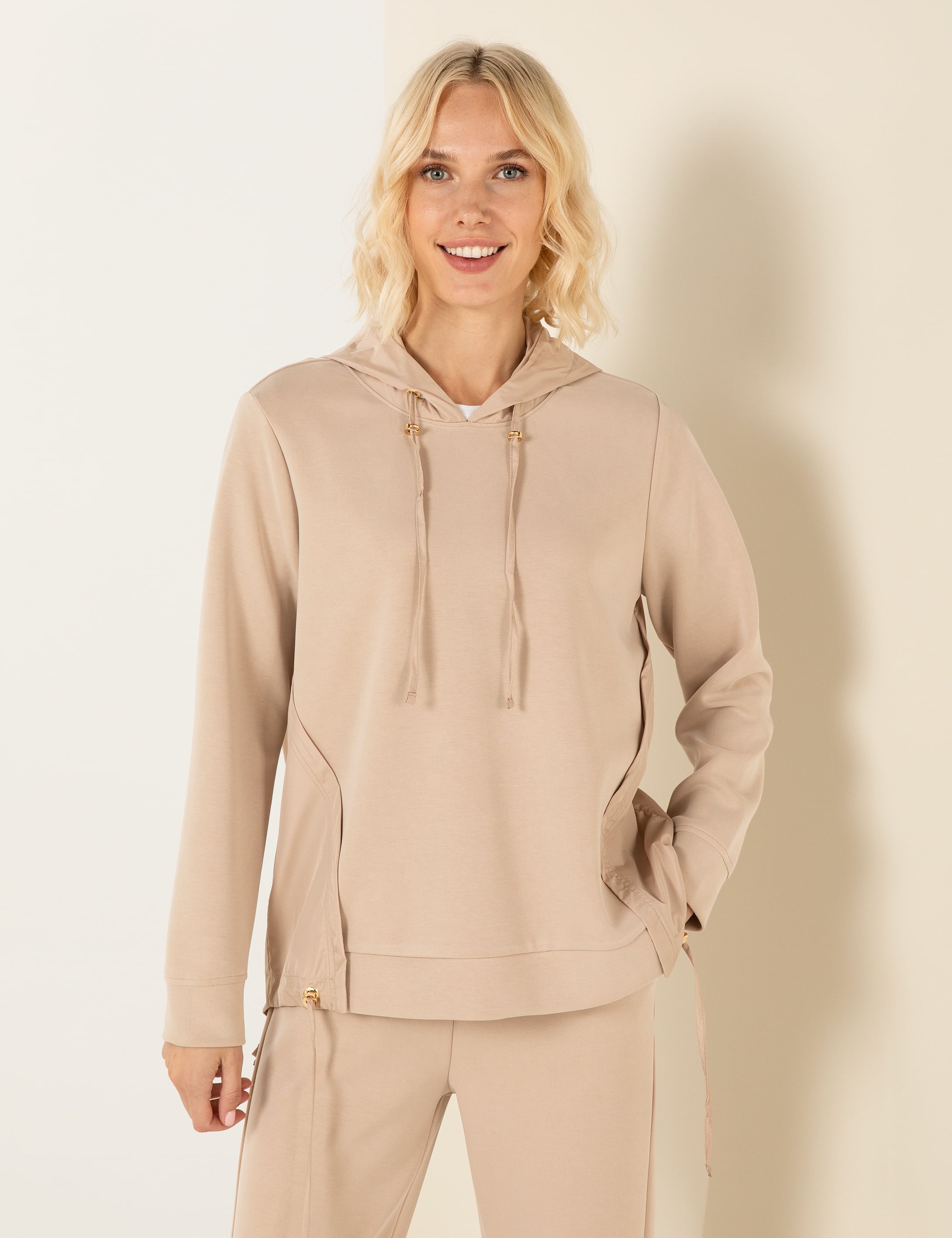 Bej Regular Fit Kapüşonlu Sweatshirt