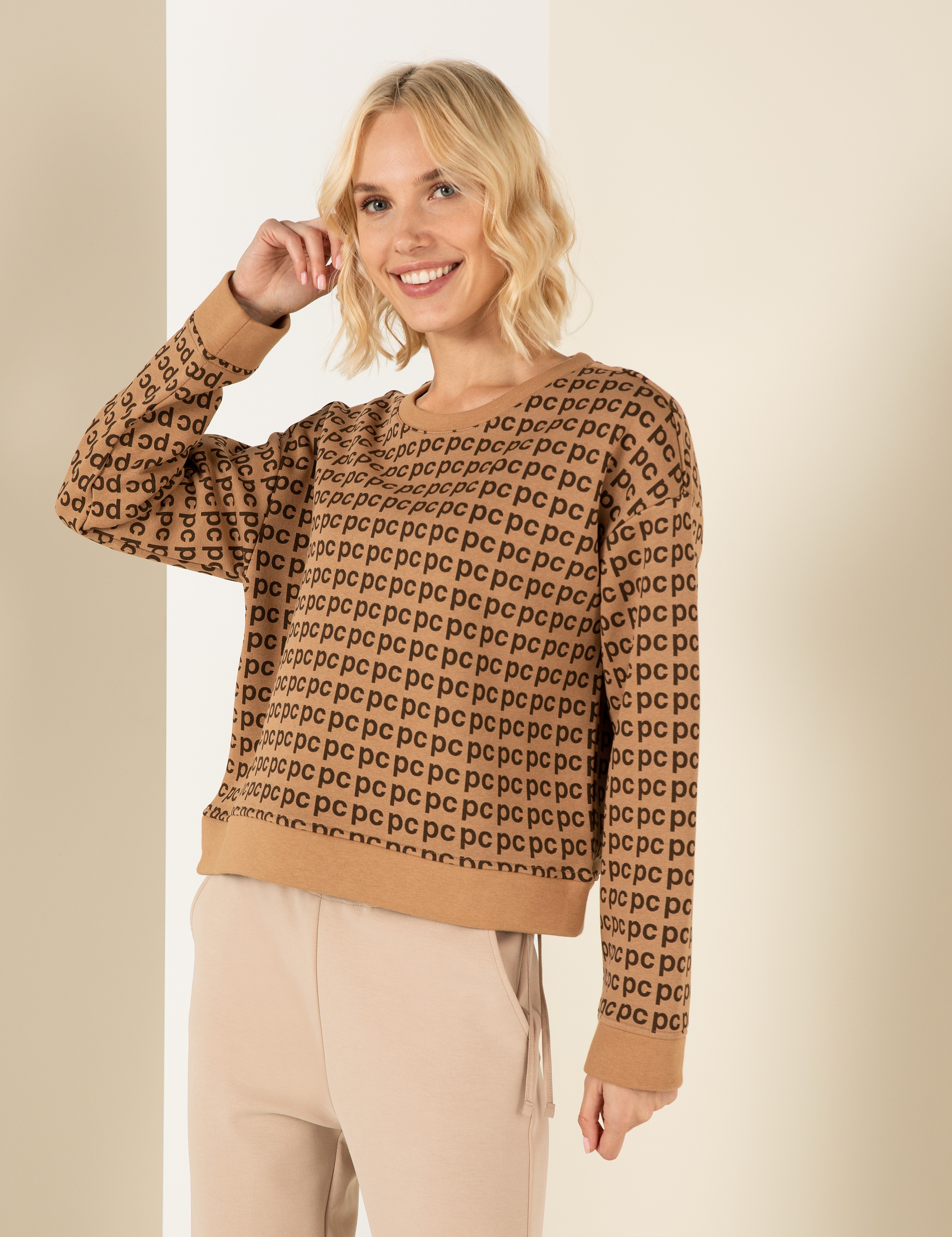 Camel Crop Top Sweatshirt - Image 2
