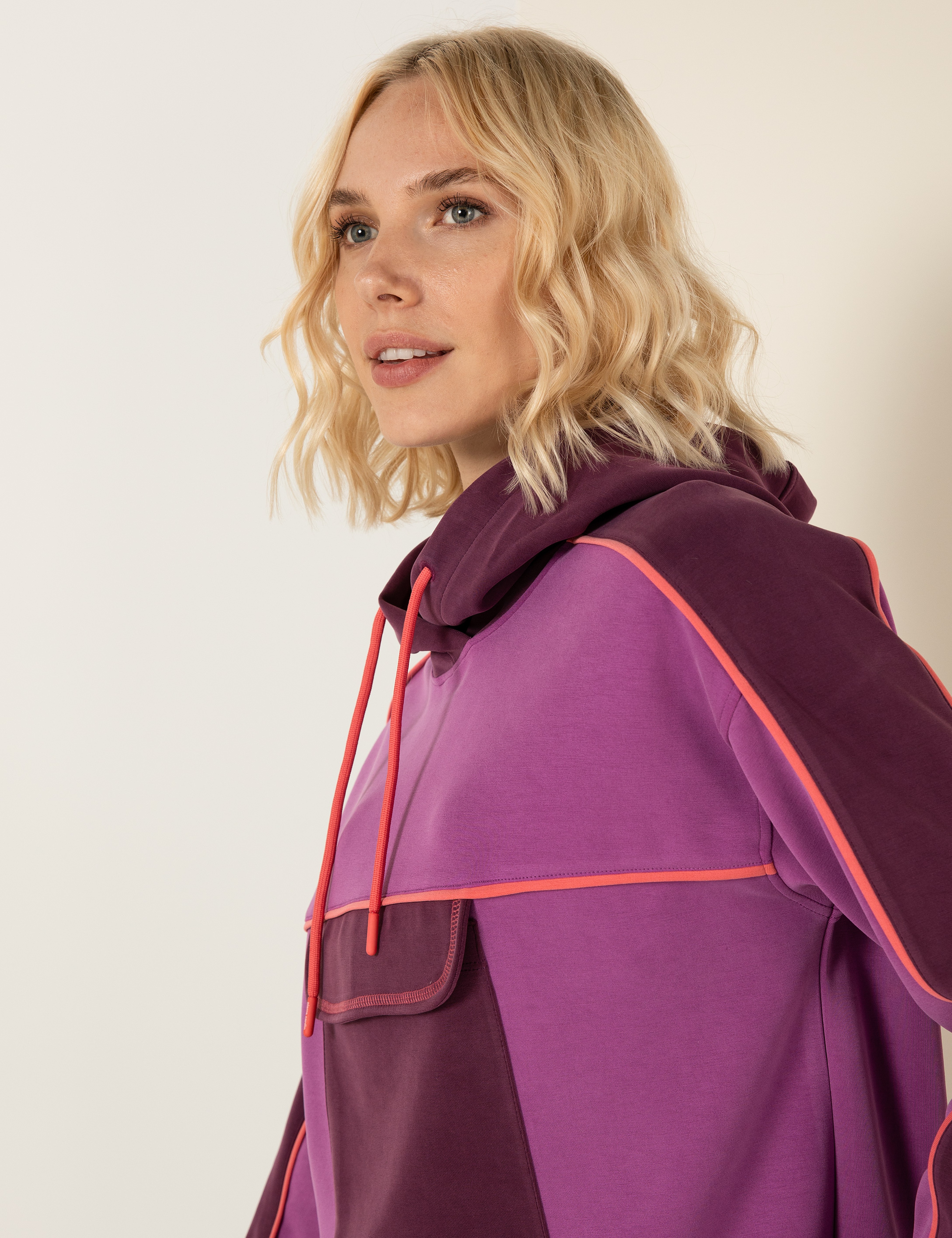 Menekşe Oversize Kapüşonlu Sweatshirt - Image 4