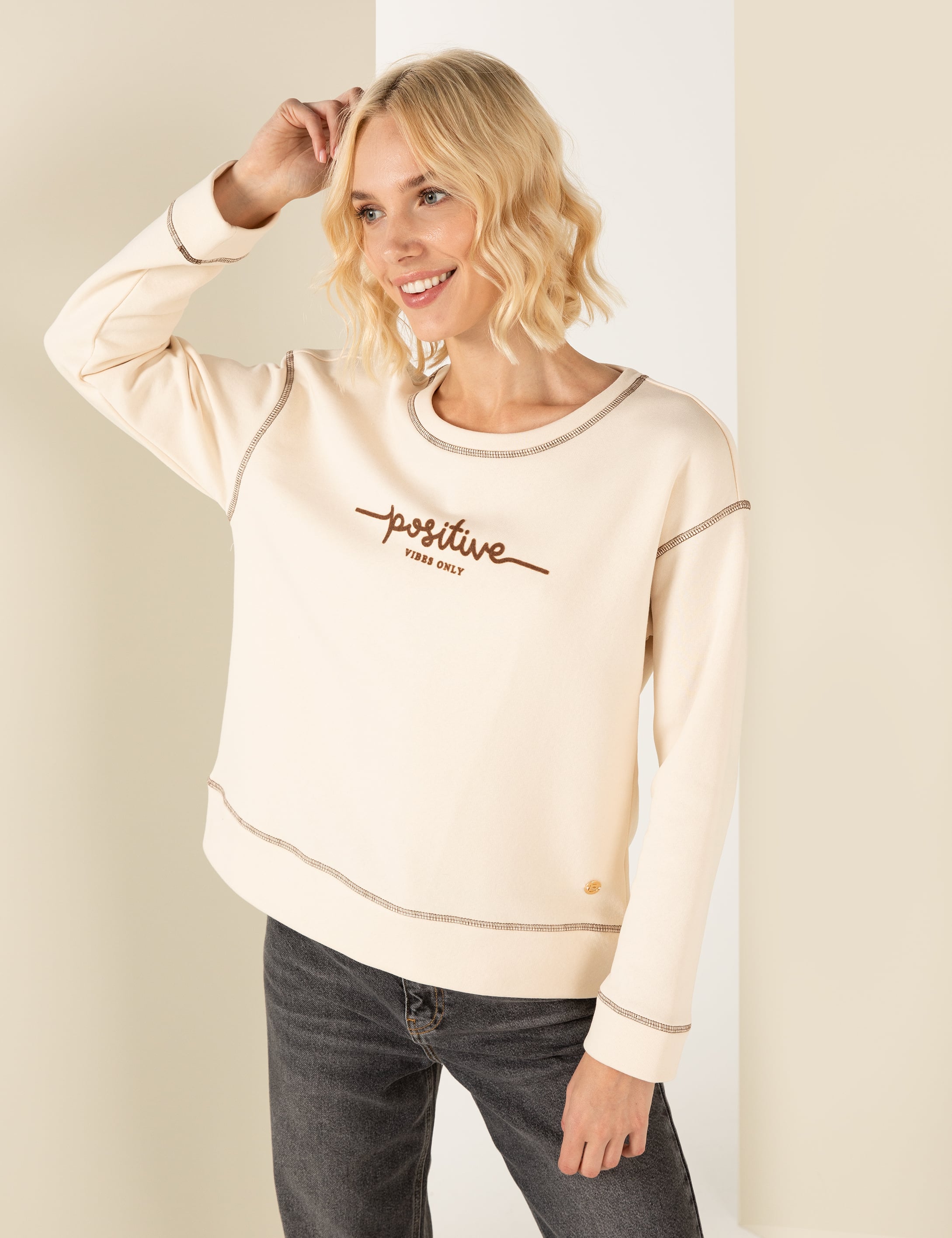 Krem Comfort Fit Sweatshirt