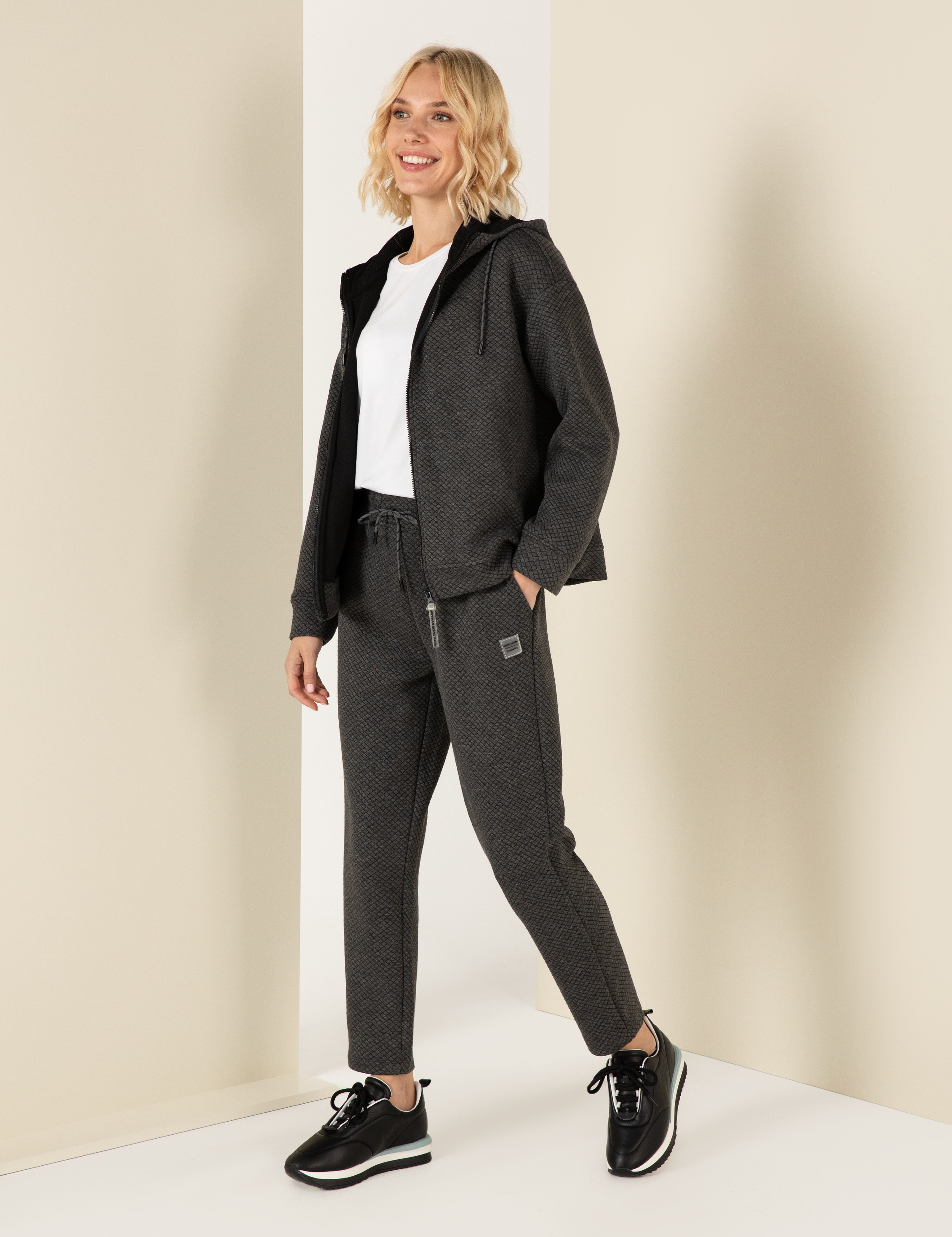 Antrasit Melanj Mom Fit Eşofman Altı - Image 1