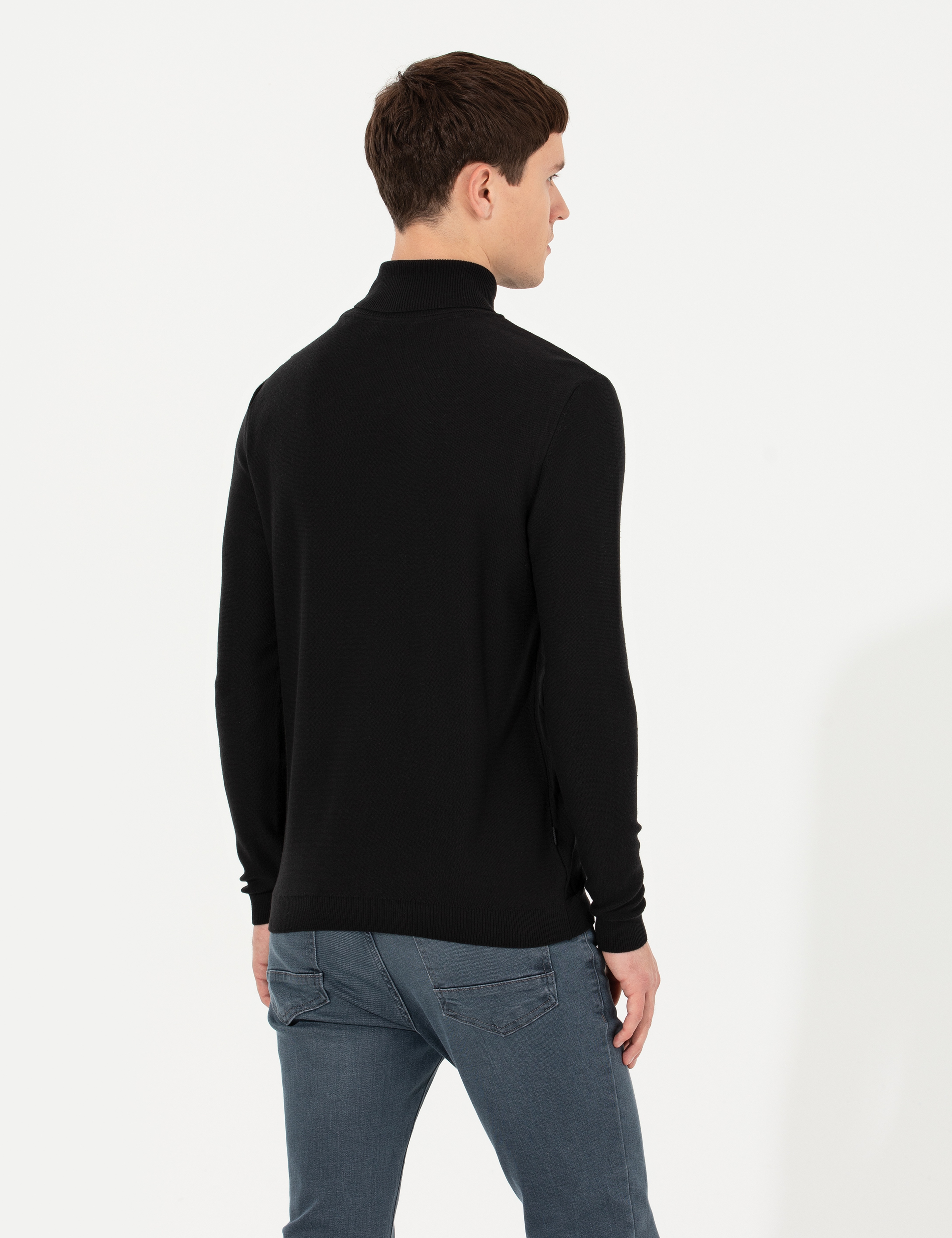 Siyah Slim Fit Balıkçı Yaka Triko Kazak - Image 5