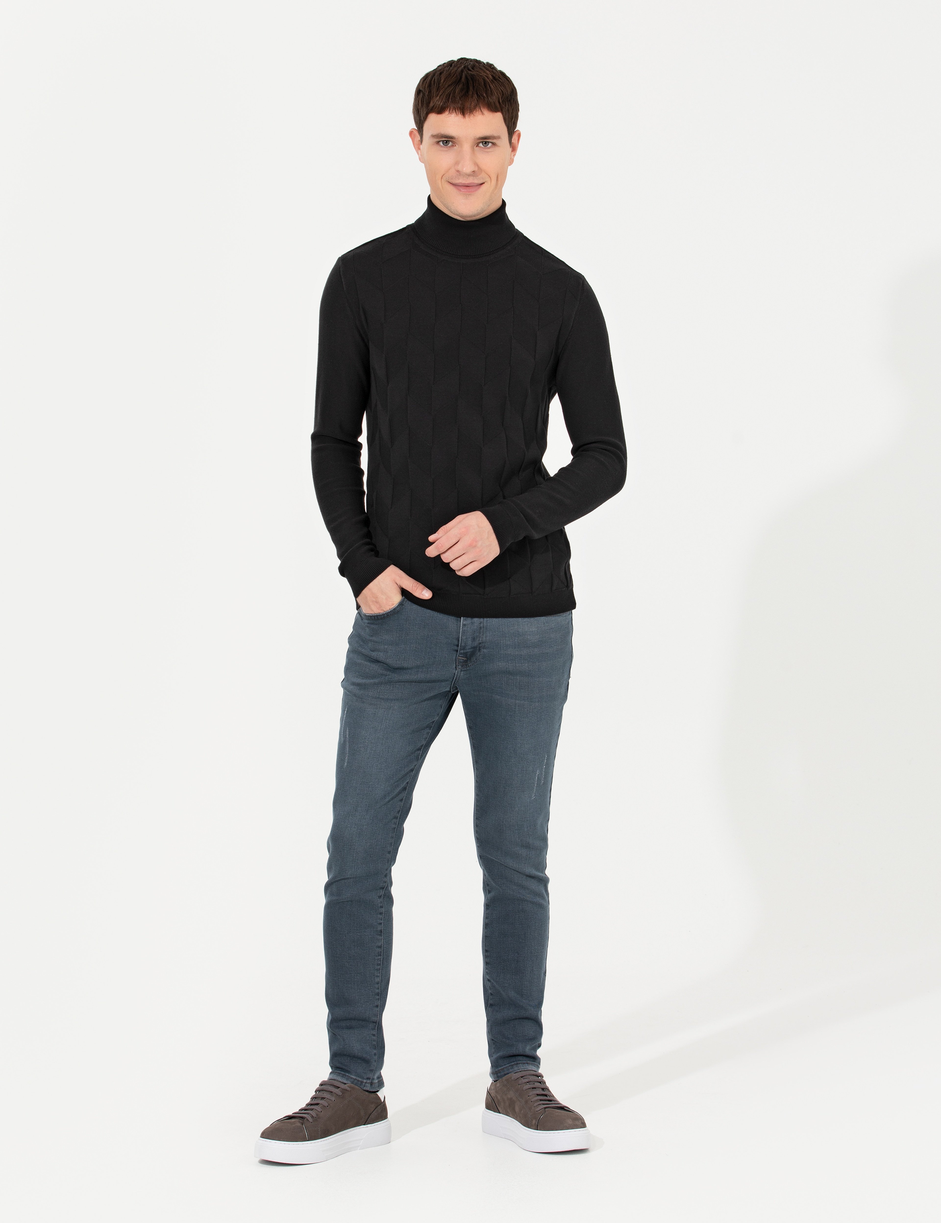 Siyah Slim Fit Balıkçı Yaka Triko Kazak - Image 4