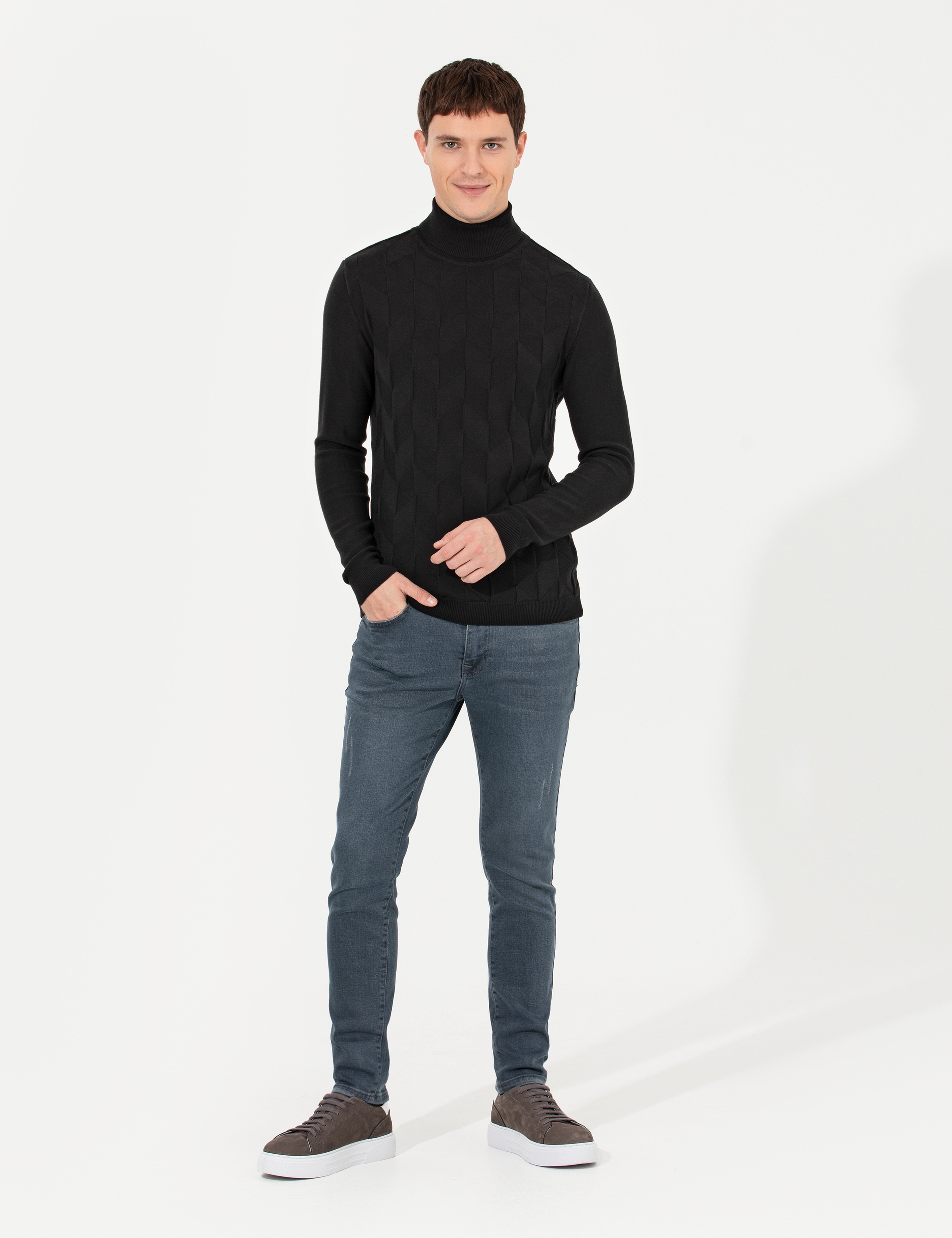 Siyah Slim Fit Balıkçı Yaka Triko Kazak