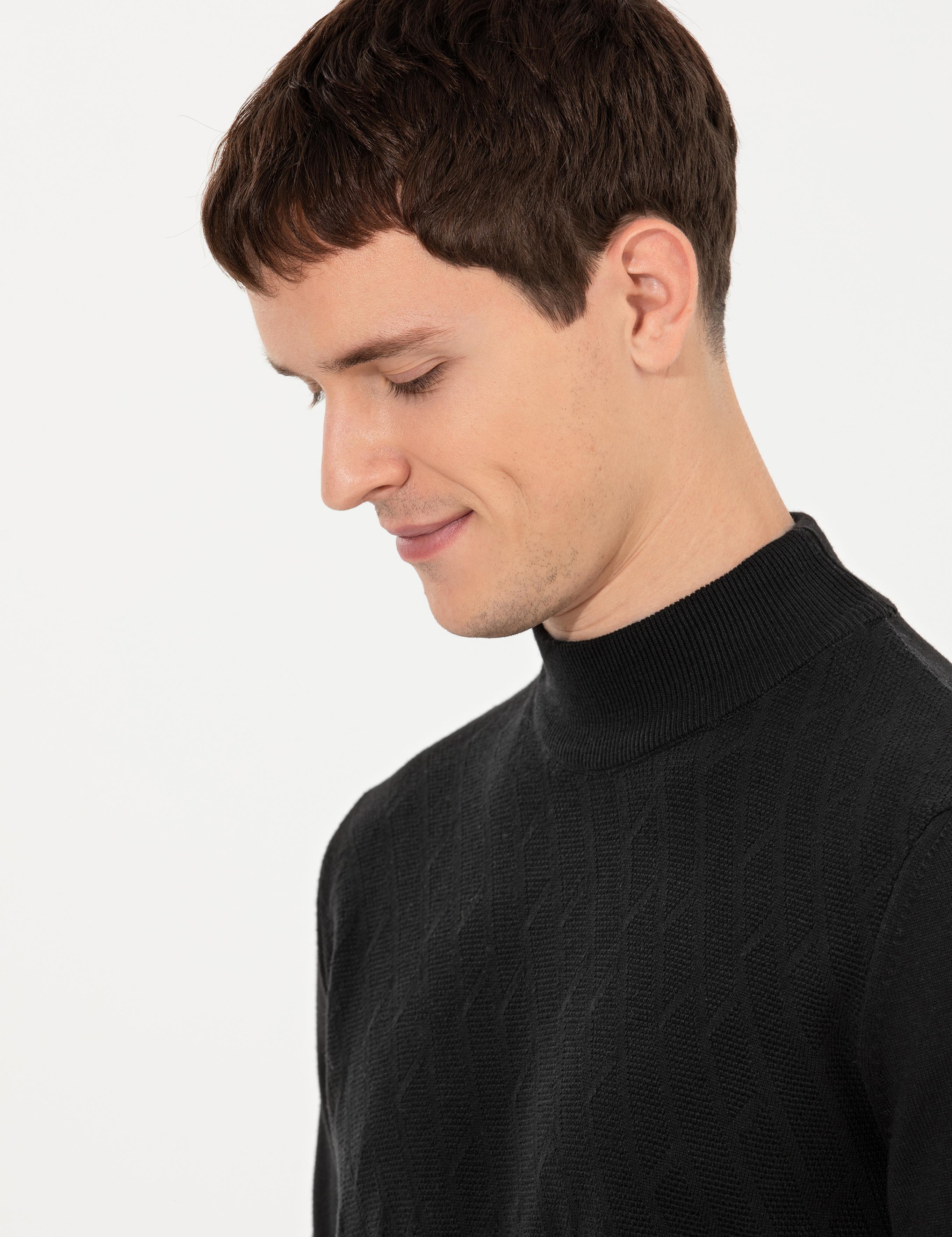 Siyah Slim Fit Yarım Balıkçı Yaka Triko Kazak