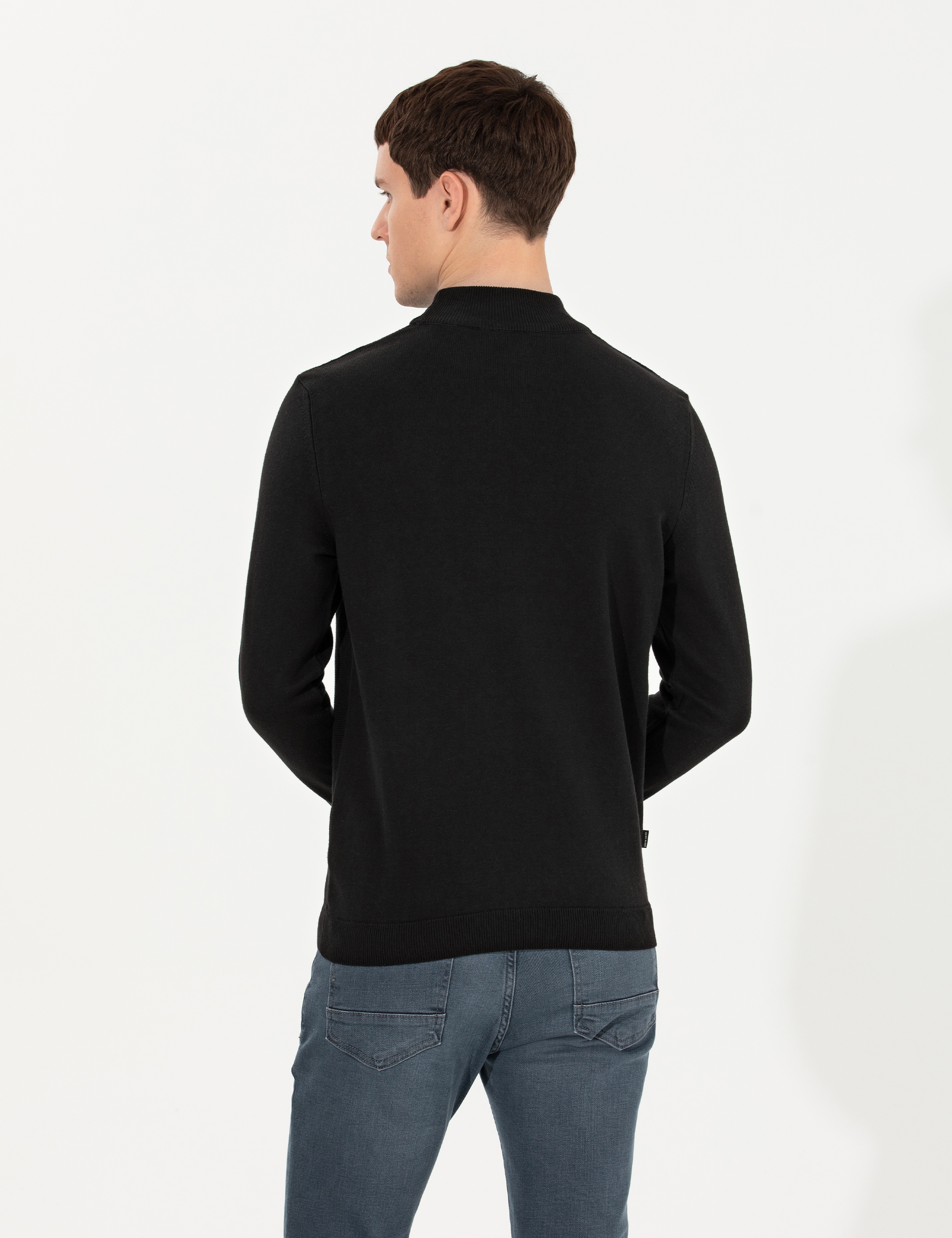 Siyah Slim Fit Yarım Balıkçı Yaka Triko Kazak