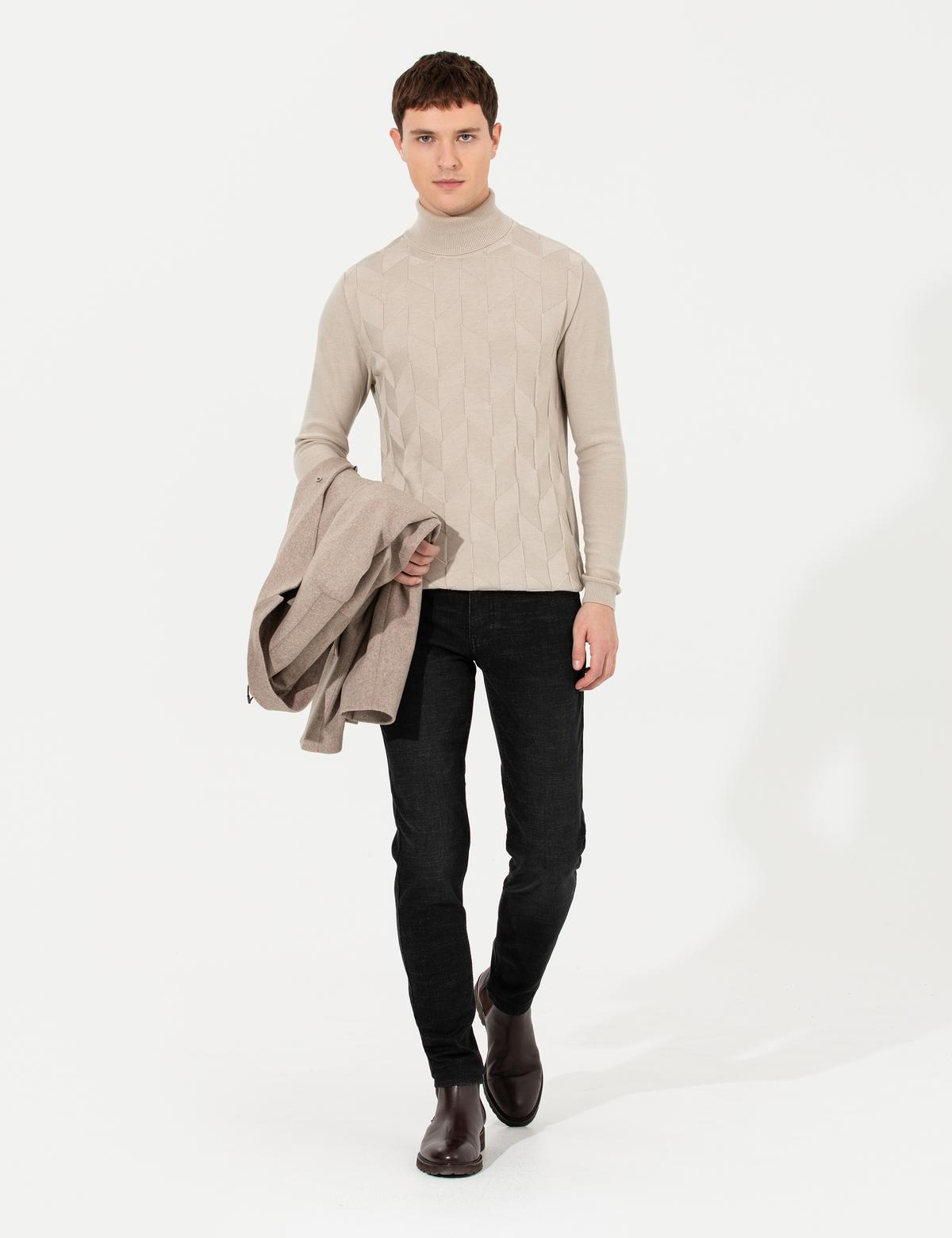 Kum Melanj Slim Fit Balıkçı Yaka Triko Kazak