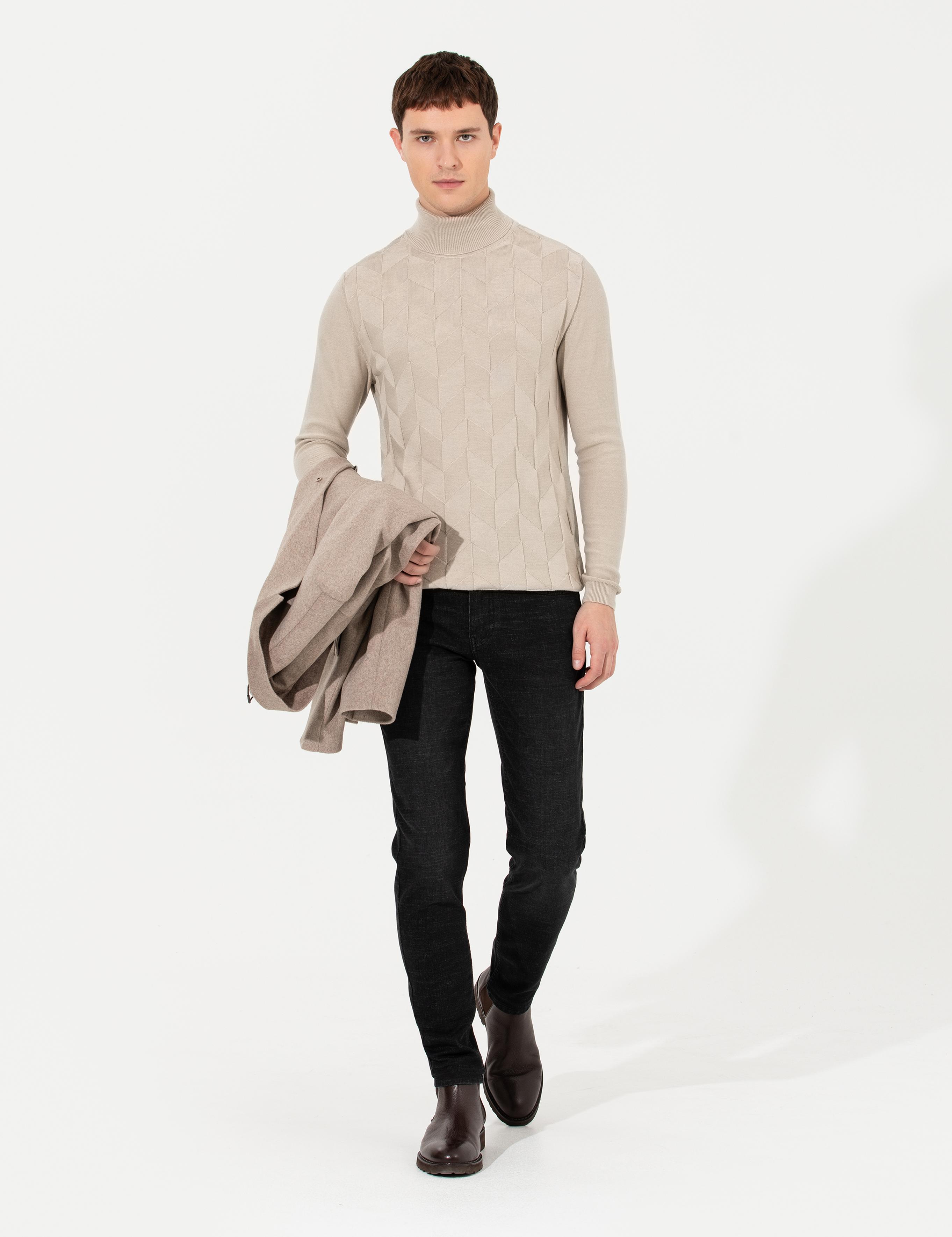 Kum Melanj Slim Fit Balıkçı Yaka Triko Kazak