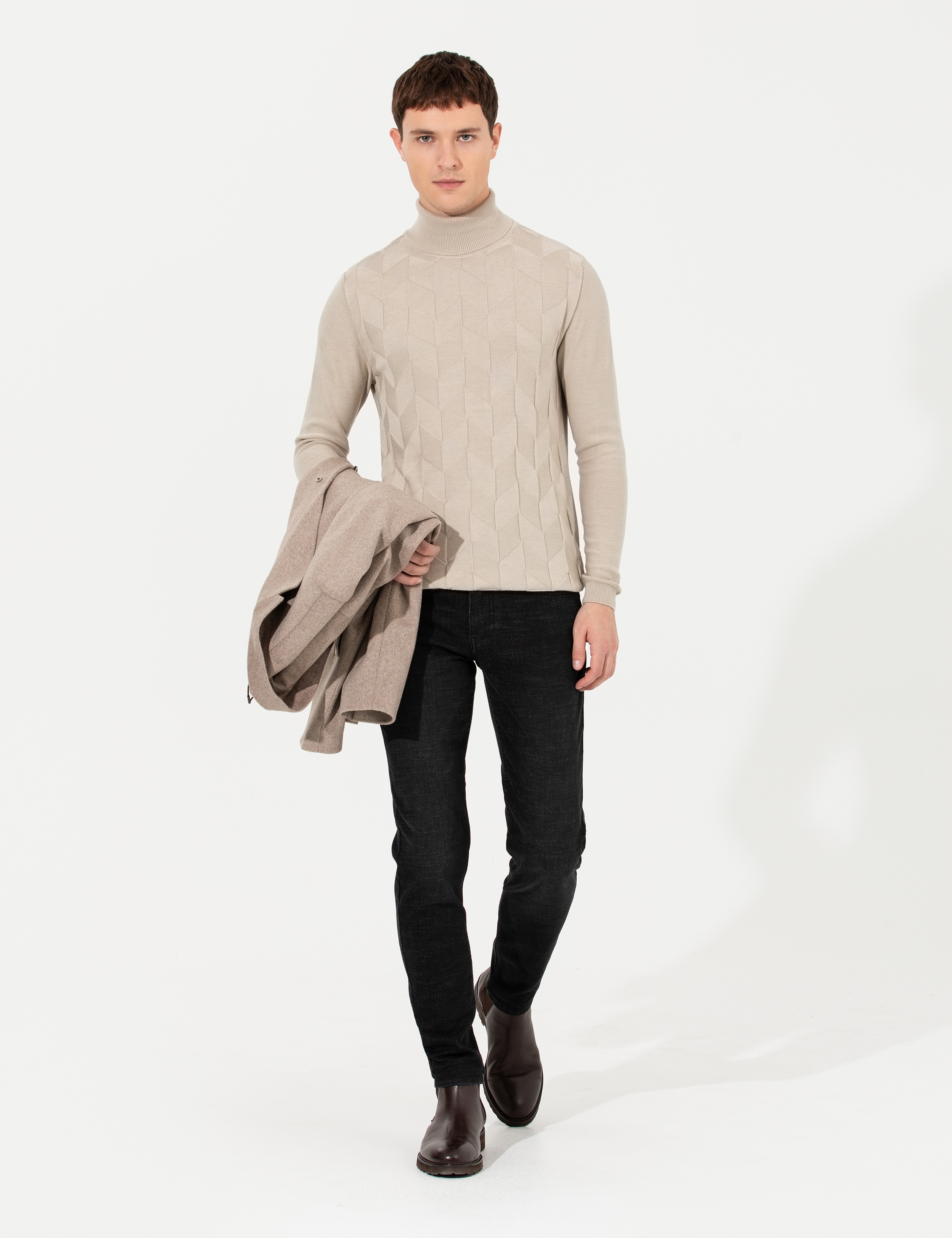 Kum Melanj Slim Fit Balıkçı Yaka Triko Kazak