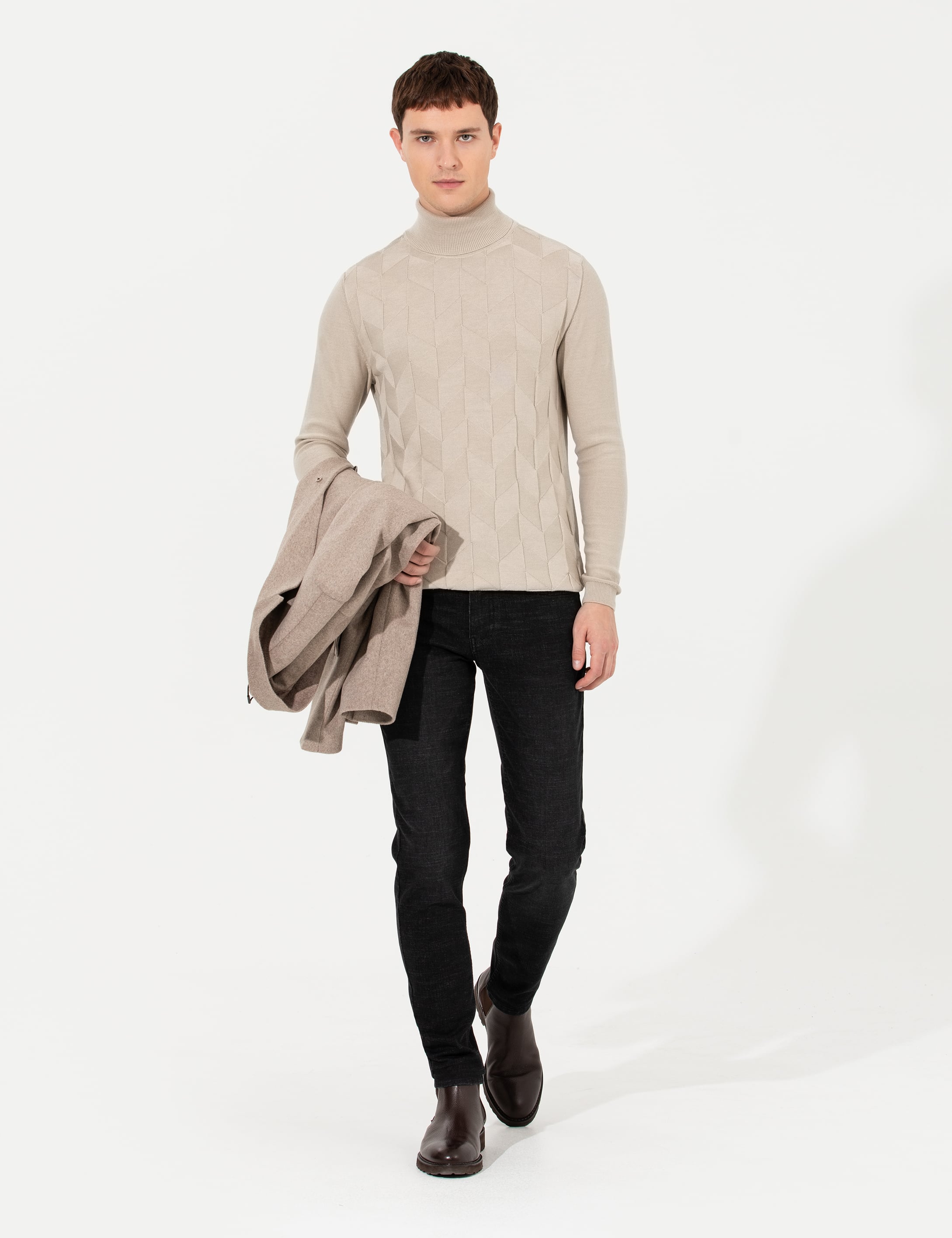 Kum Melanj Slim Fit Balıkçı Yaka Triko Kazak