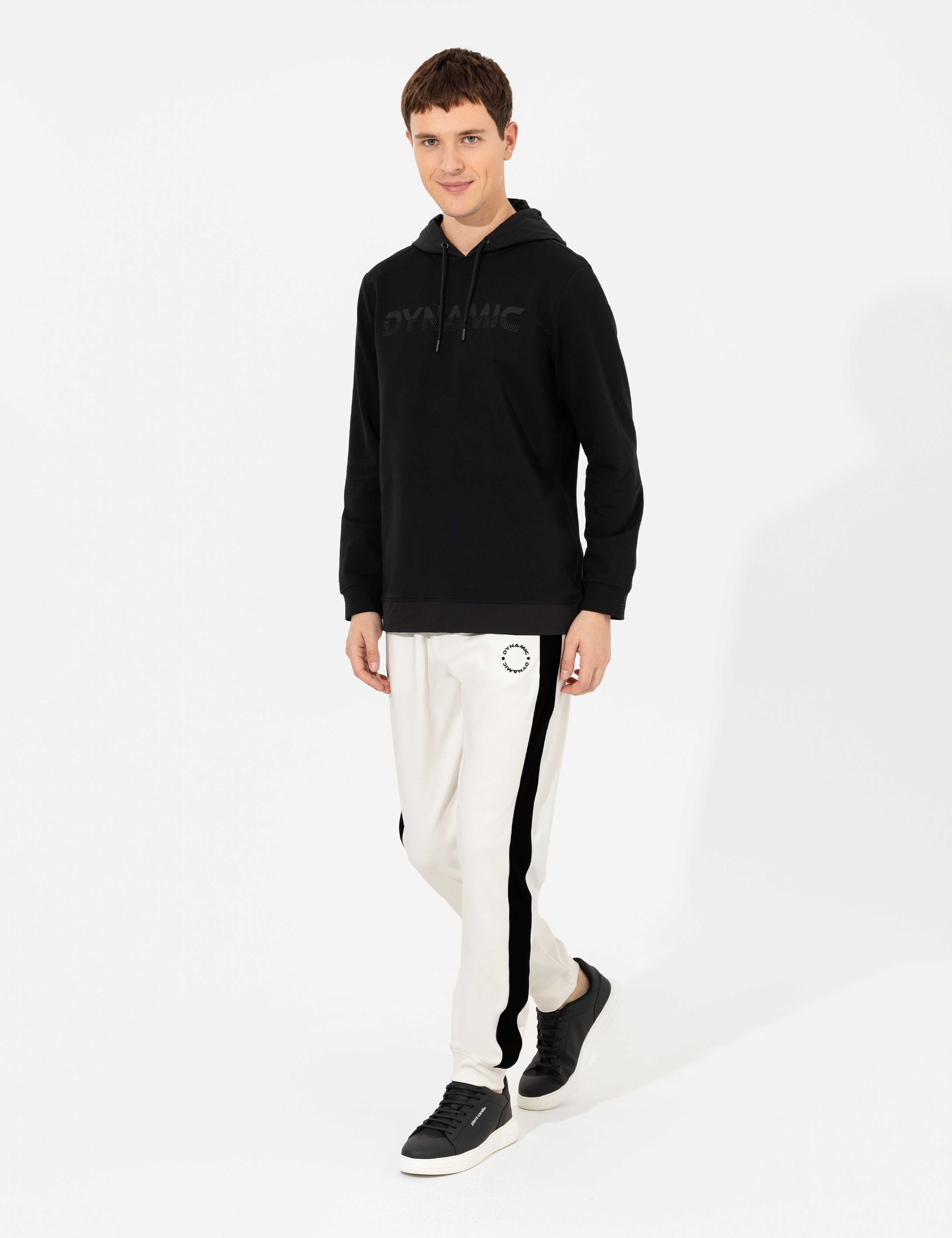Siyah Kapüşonlu Sweatshirt - Image 4
