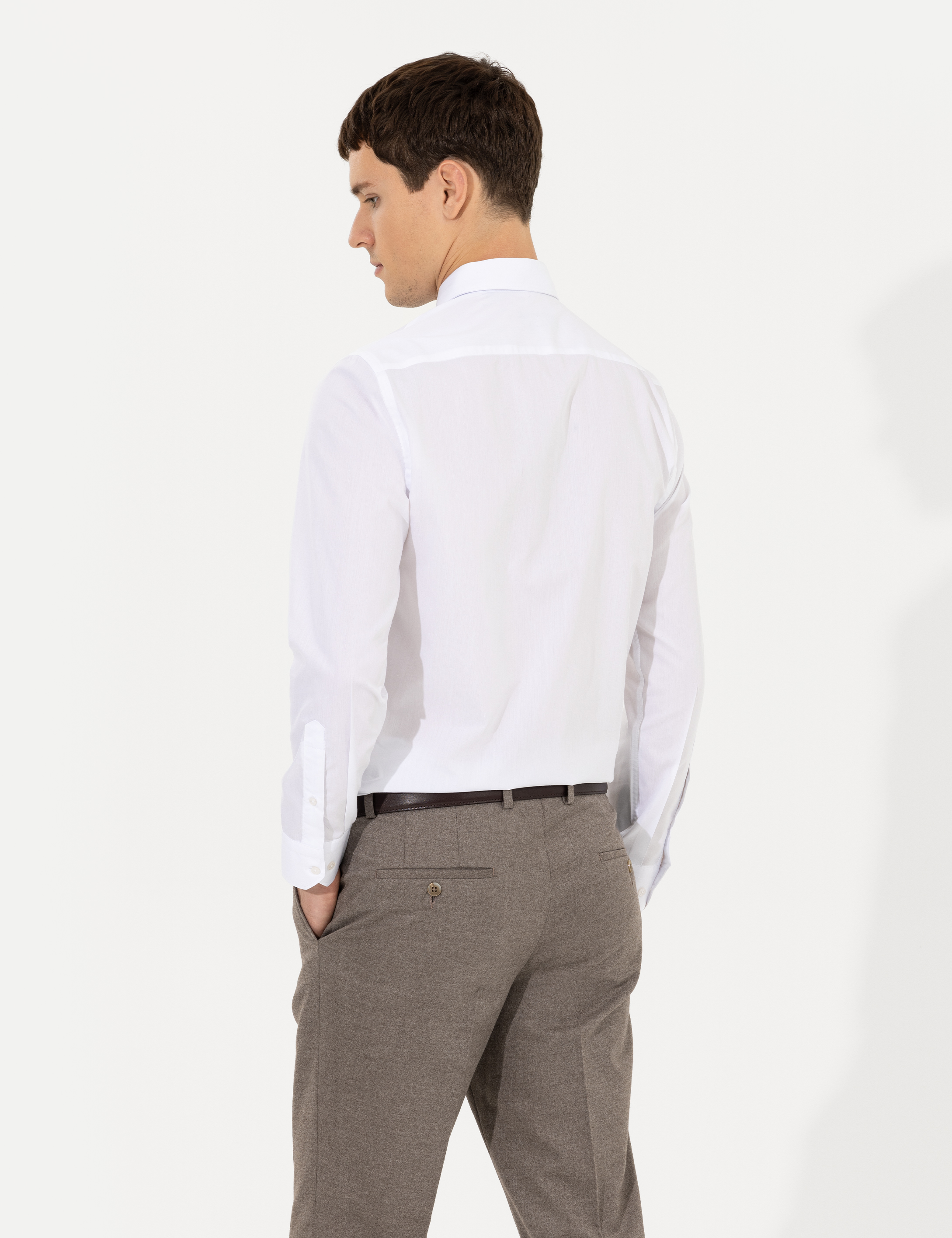 Beyaz Slim Fit Uzun Kollu Klasik Gömlek - Image 5