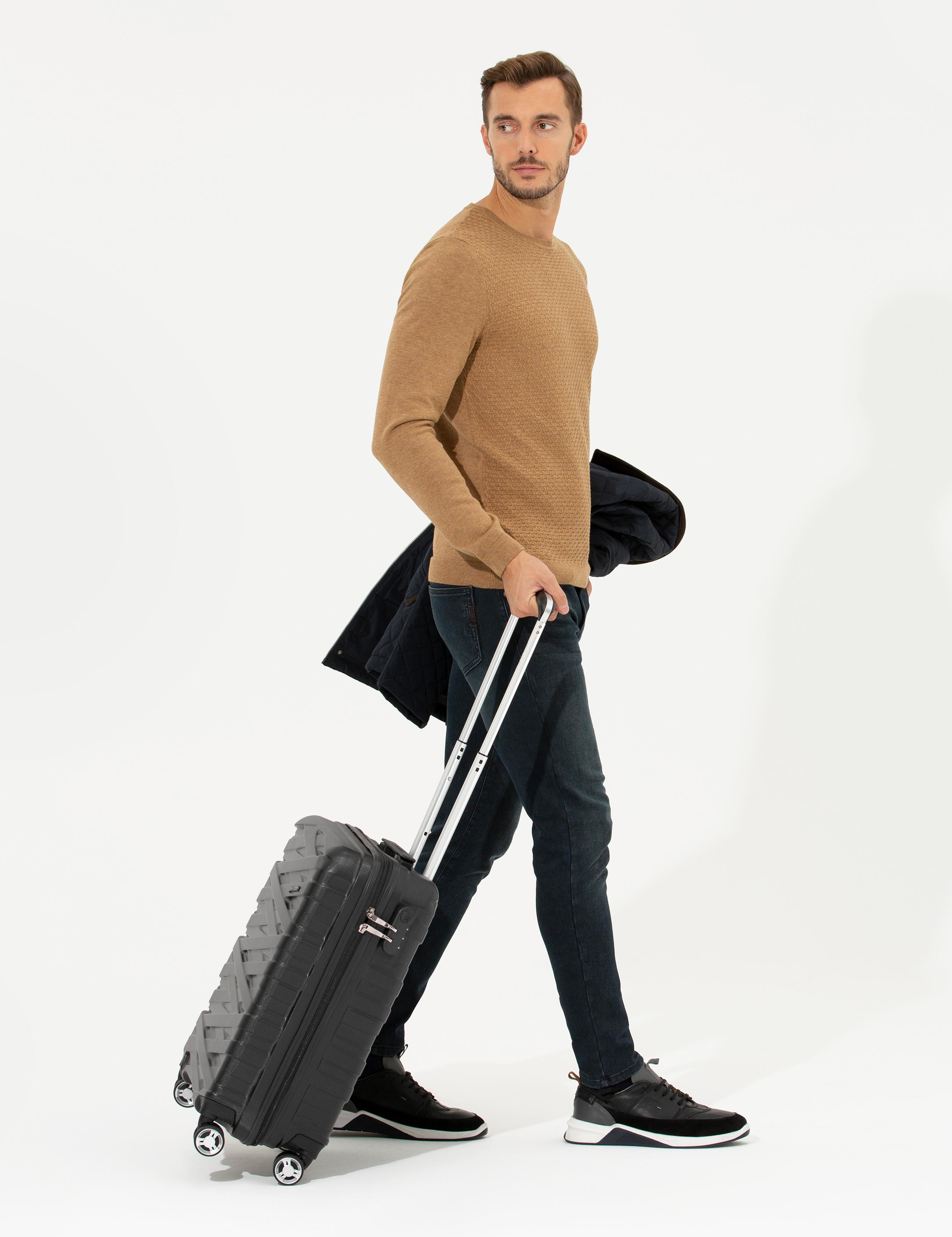 Siyah Orta Boy Valiz