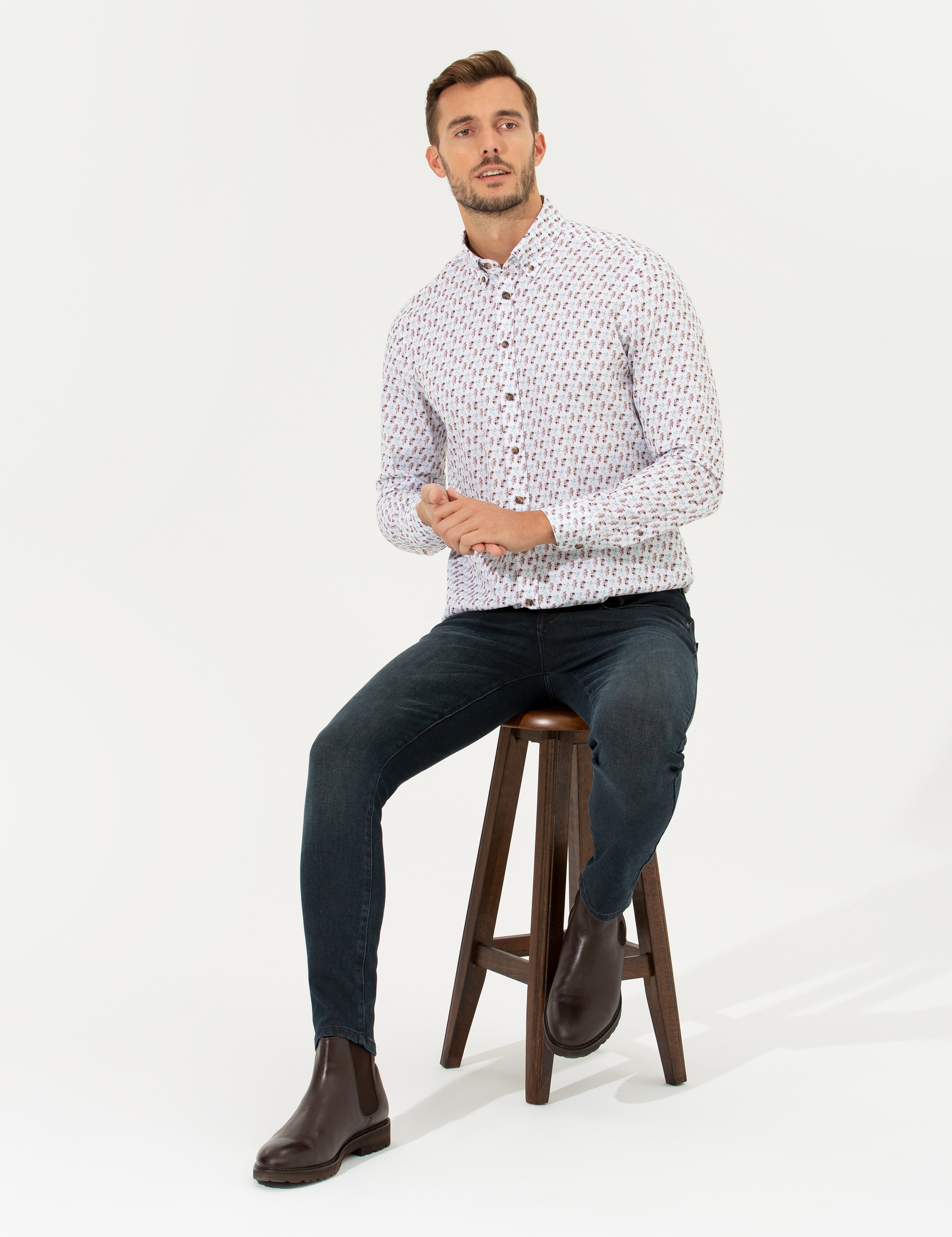 Beyaz Regular Fit Uzun Kollu Gömlek
